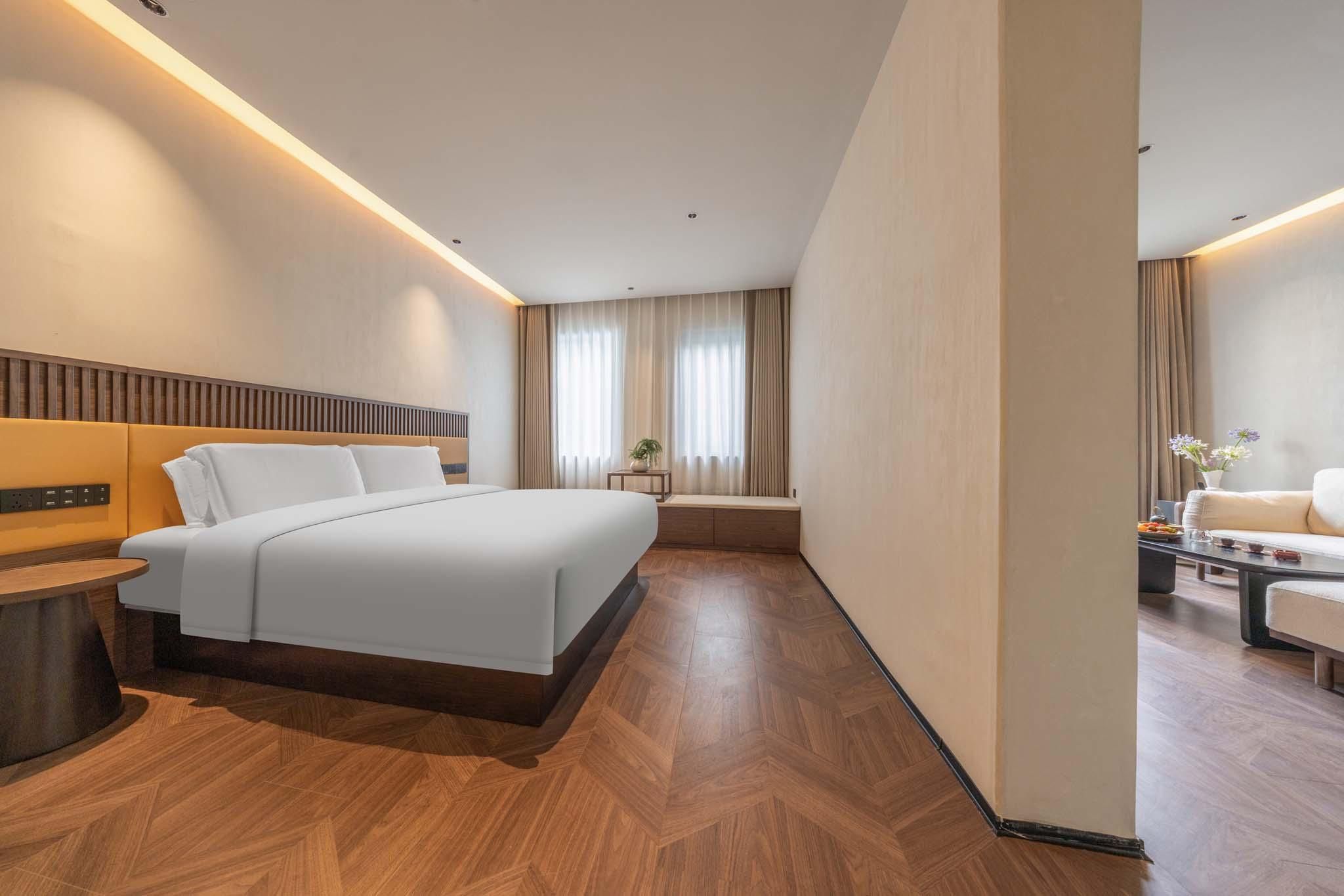 Superior Double Double, Higher Floor