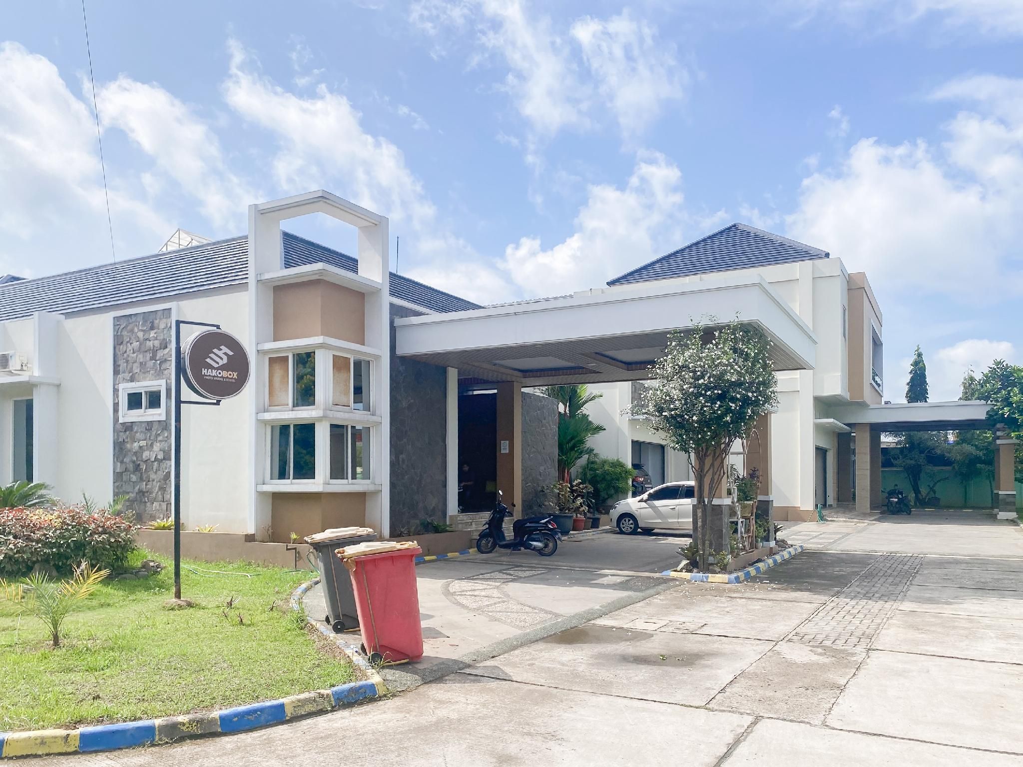 Urbanview Hotel Hakobox Syariah Lampung by RedDoorz