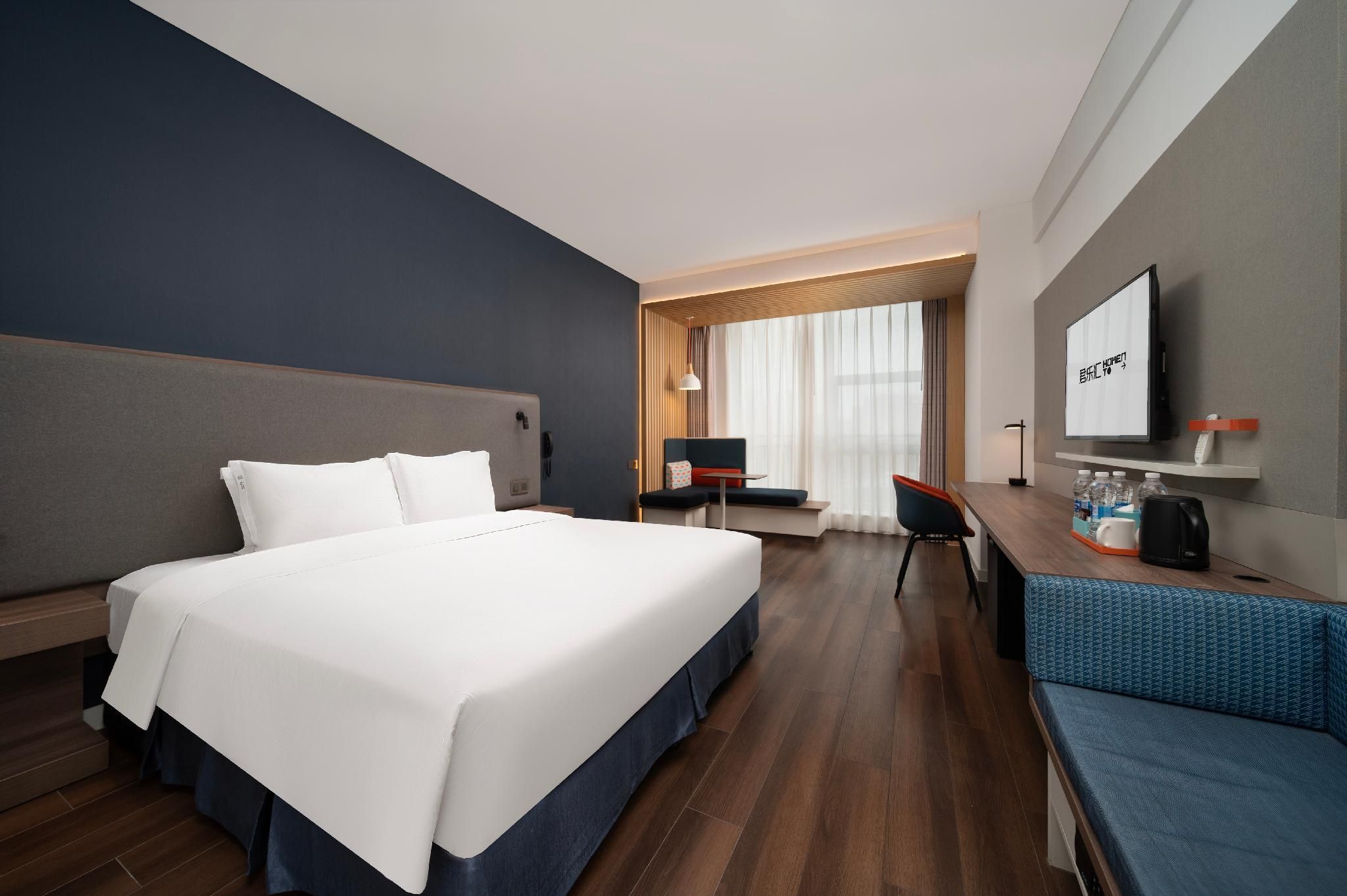 Big Room