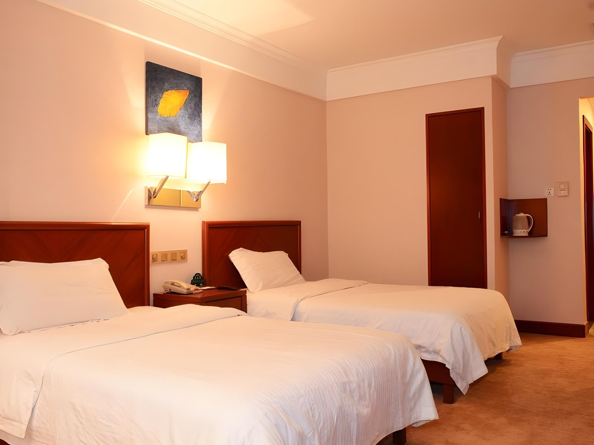 2 Bed Twin Superior Room