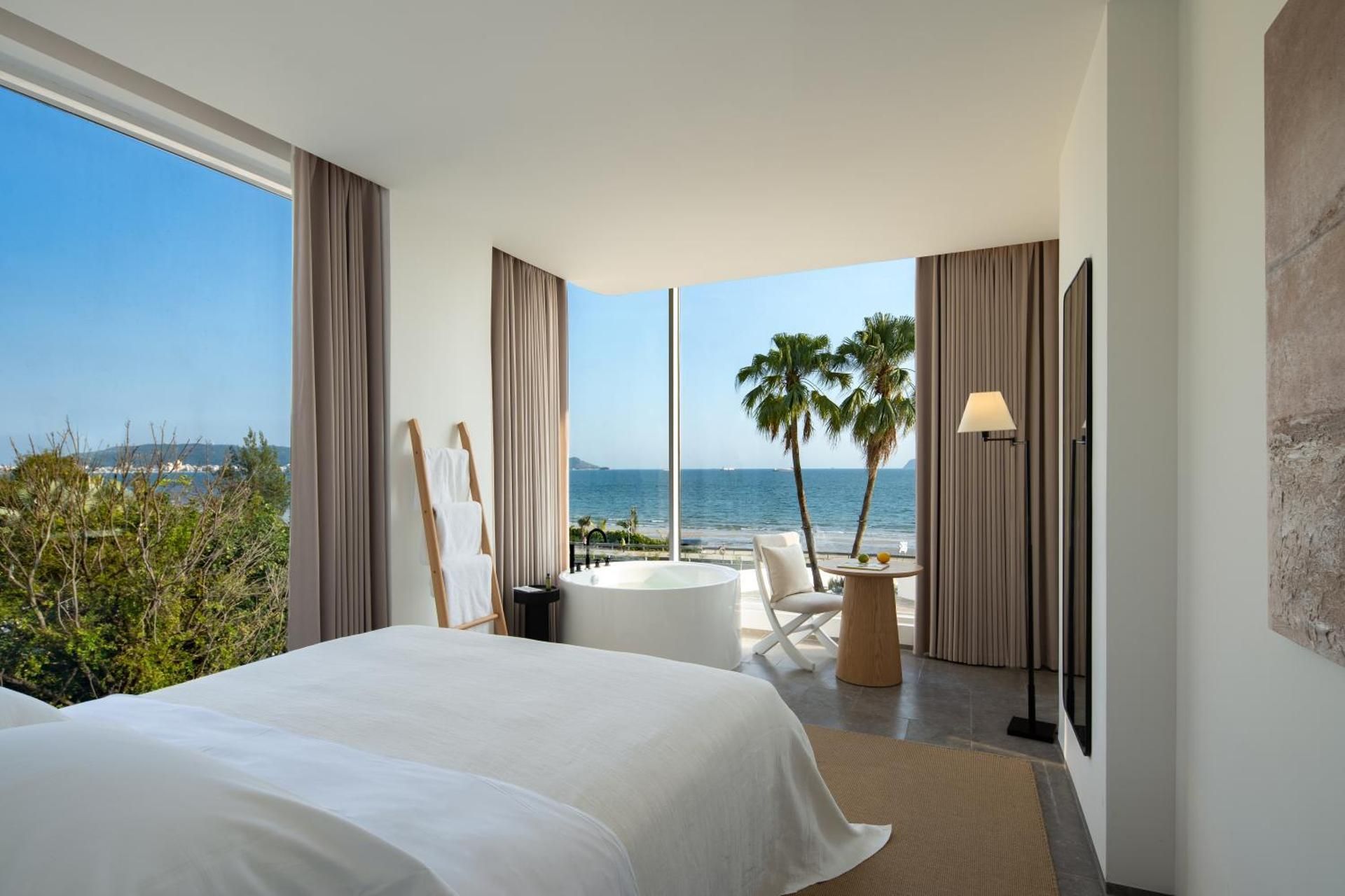 Deluxe Double Room with Sea View