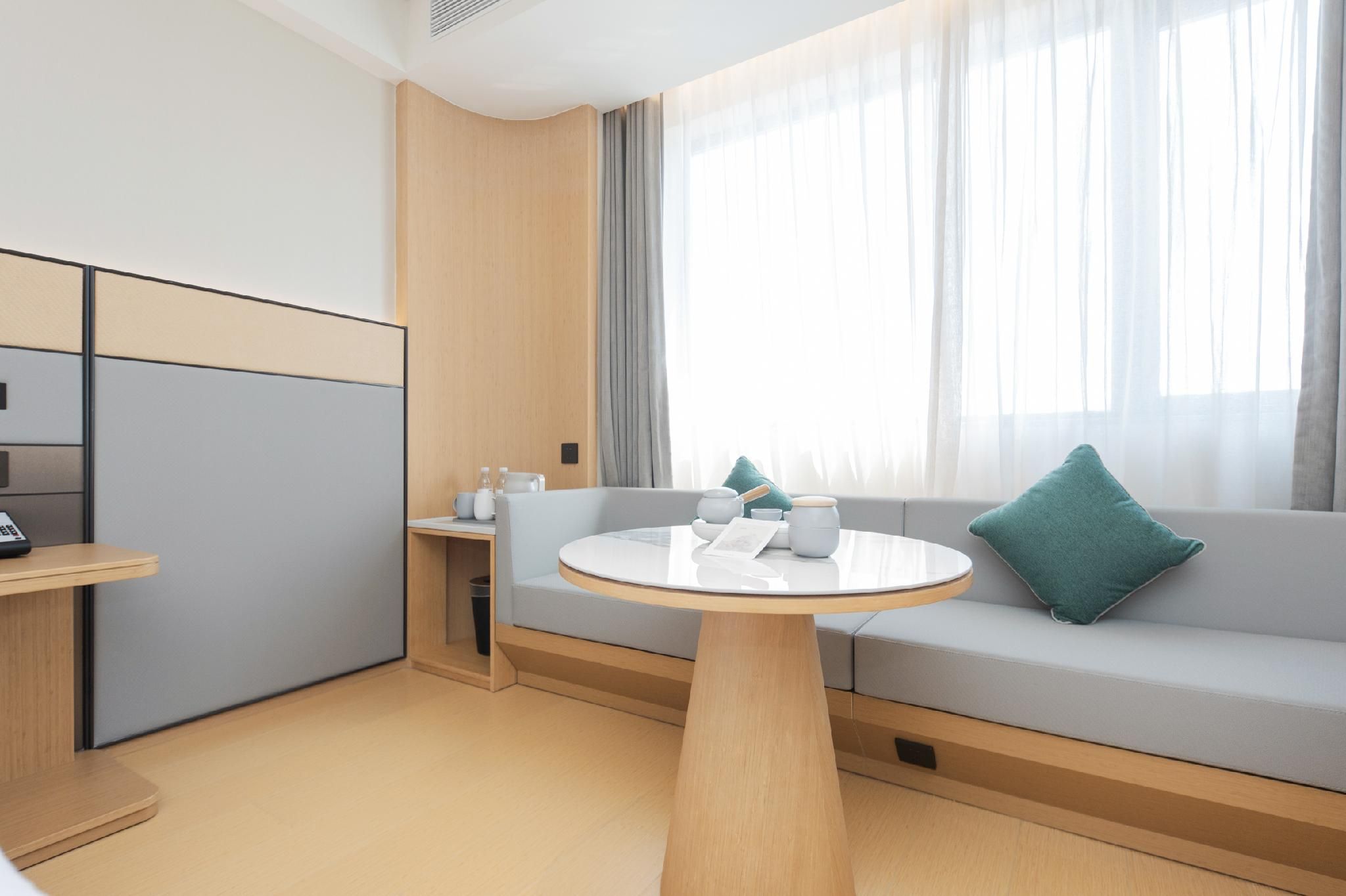 Huazhu - Superior BedRoom