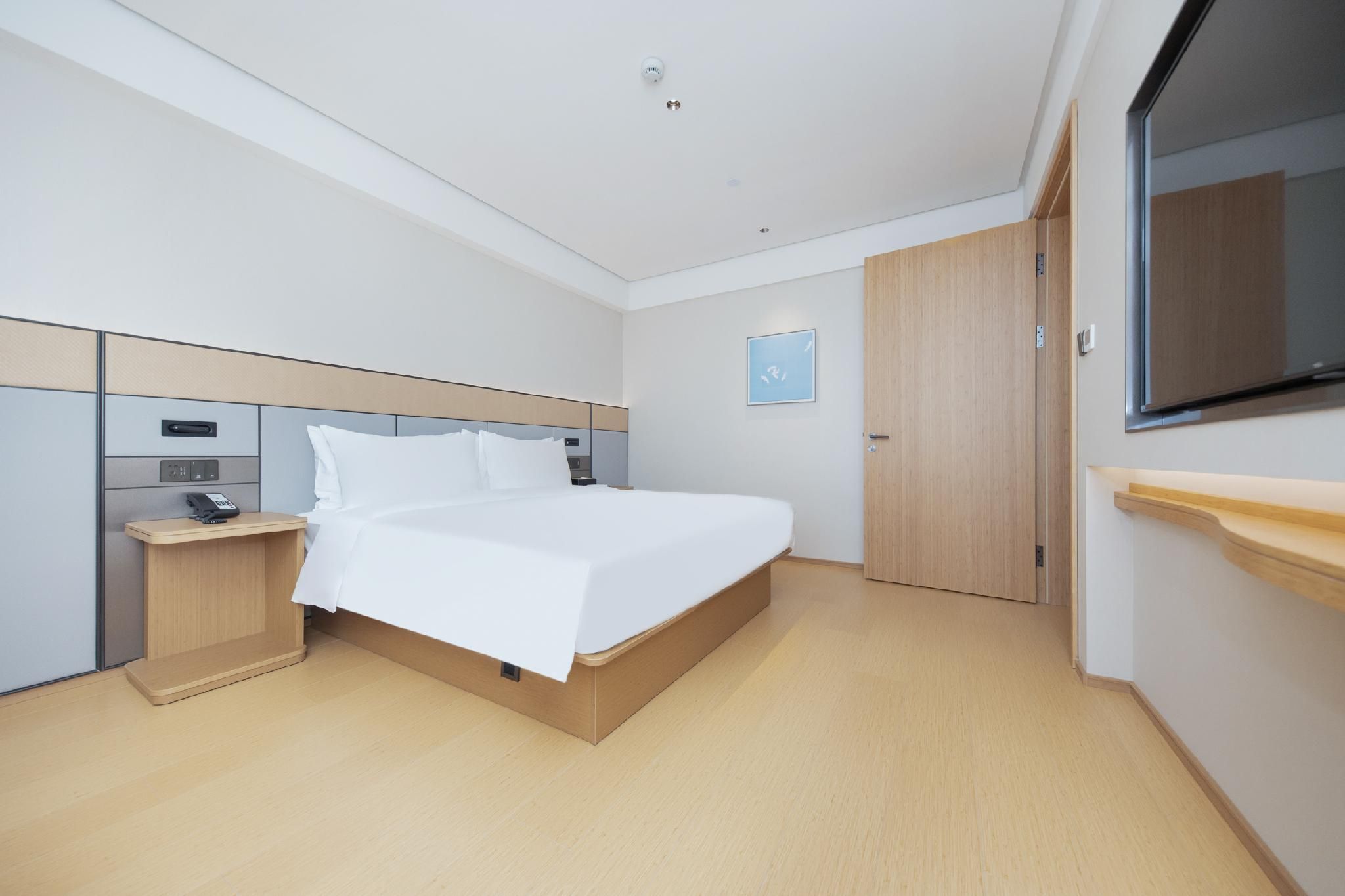 Huazhu - Business Bed Room