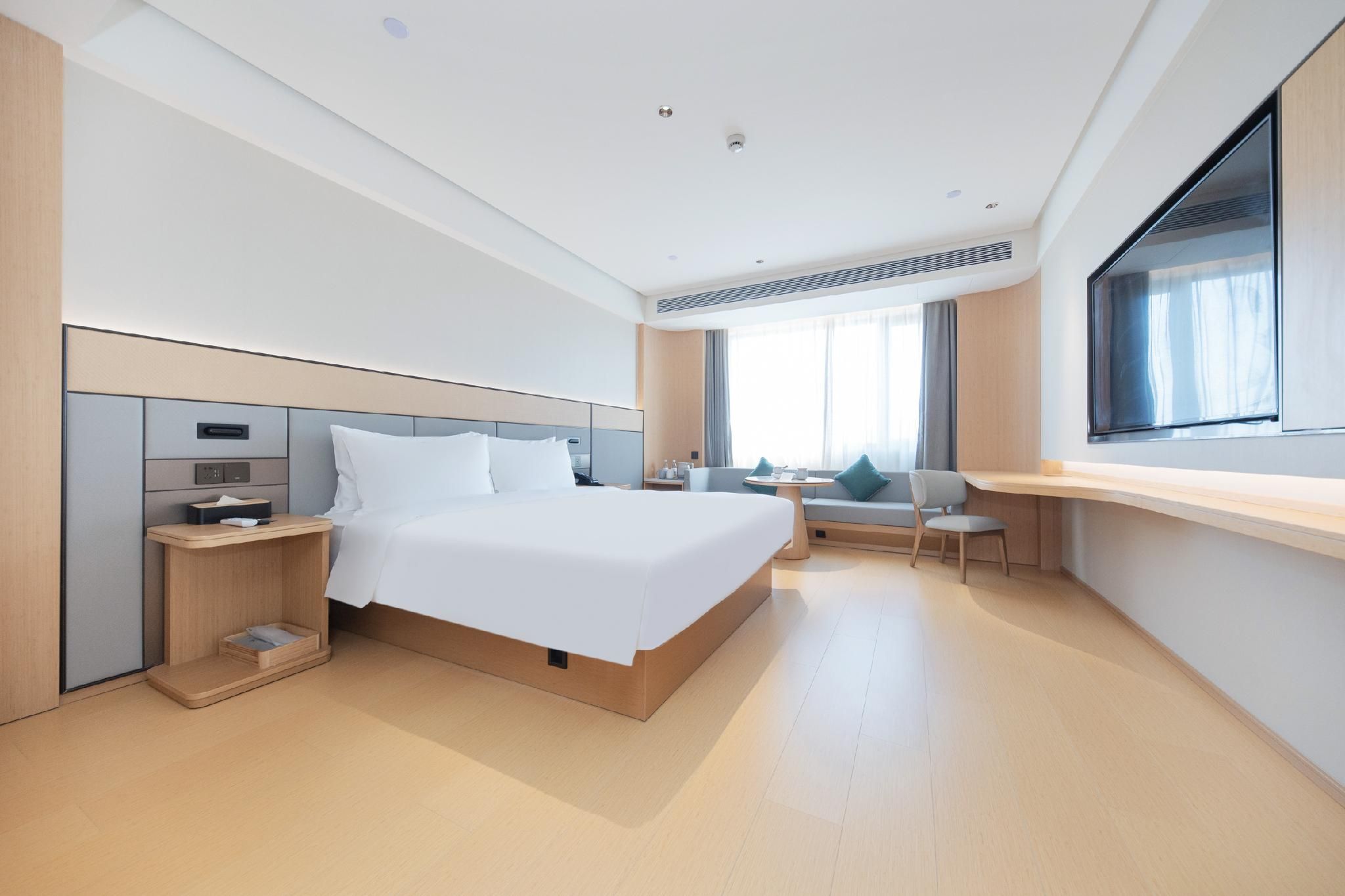 Huazhu - Superior BedRoom