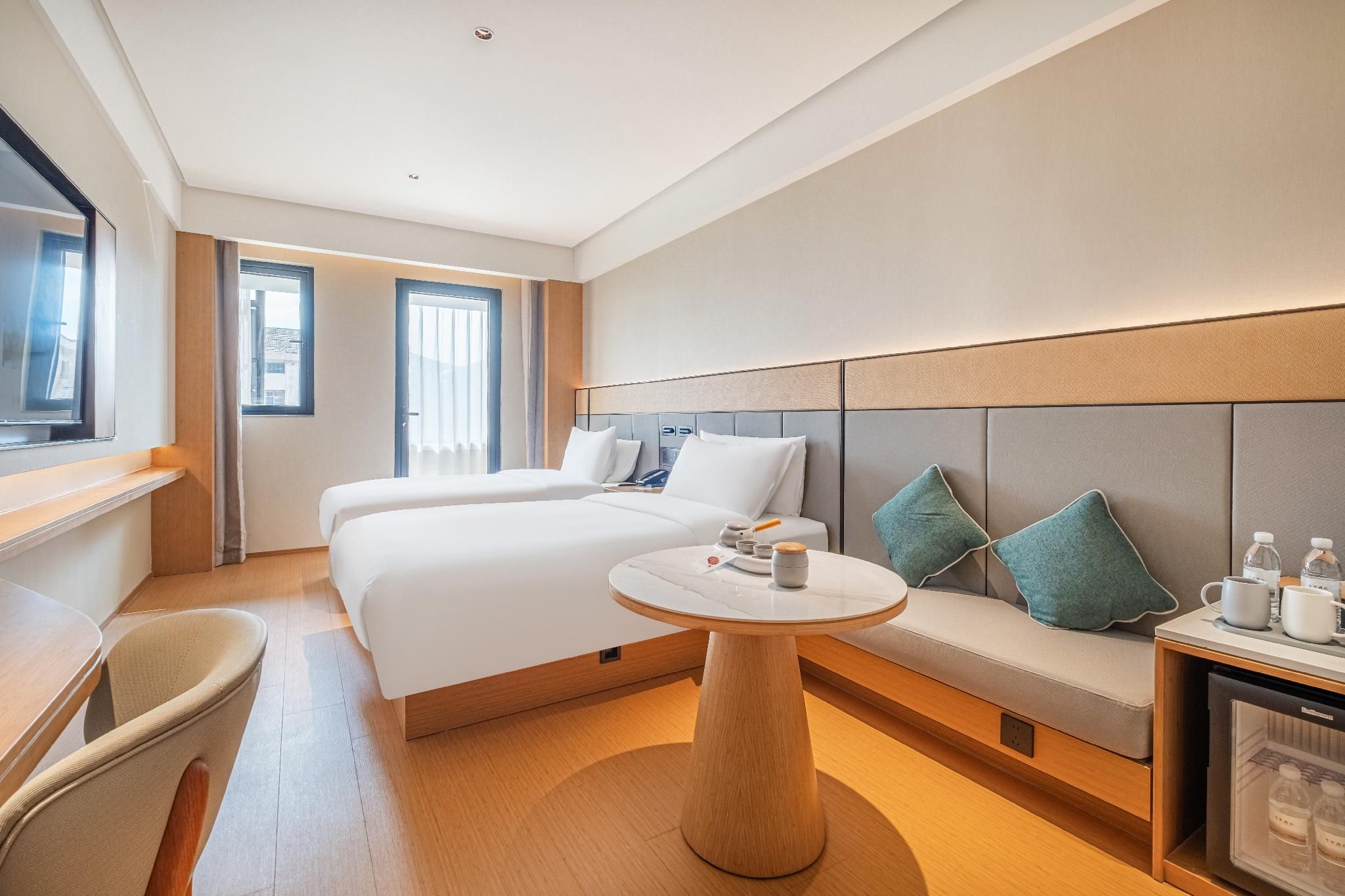 Twin Business Room