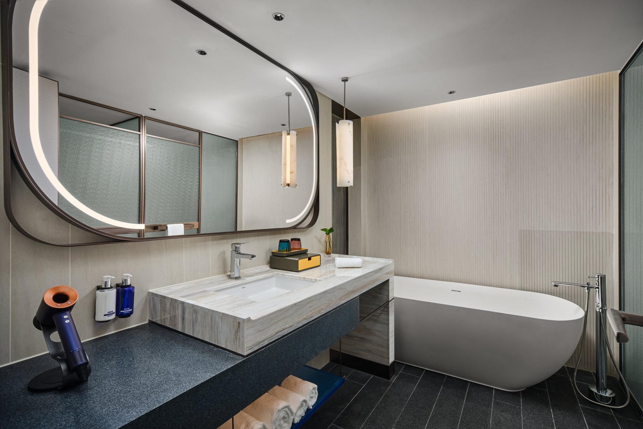 1 King One Bedroom Suite