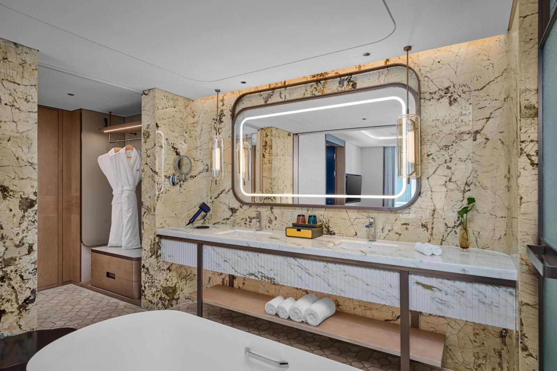 One-Bedroom King Suite with Living and Dining Areas