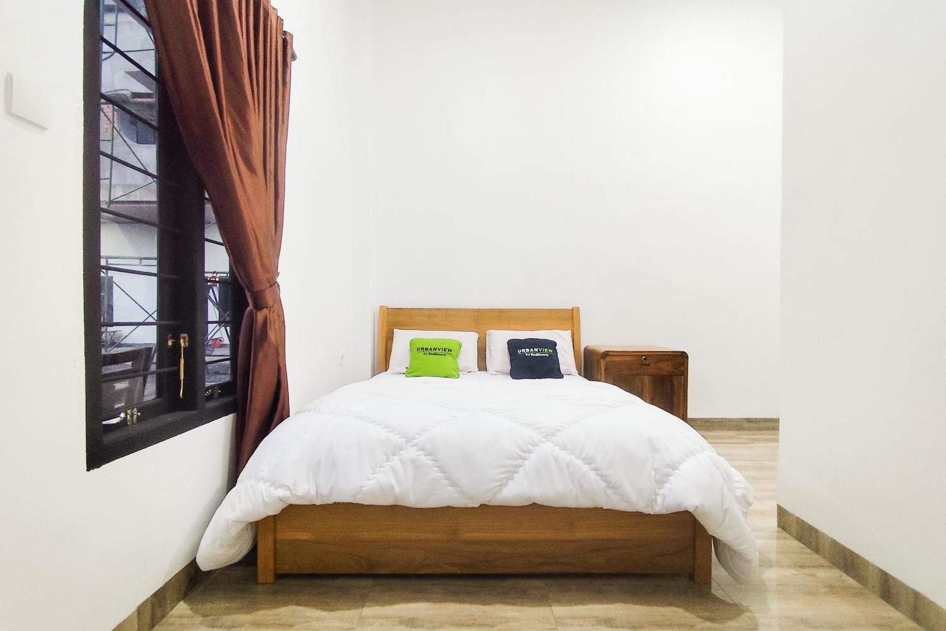 Urbanview Hotel Syariah @ Glory Guest House Kota Baru Deluxe Room