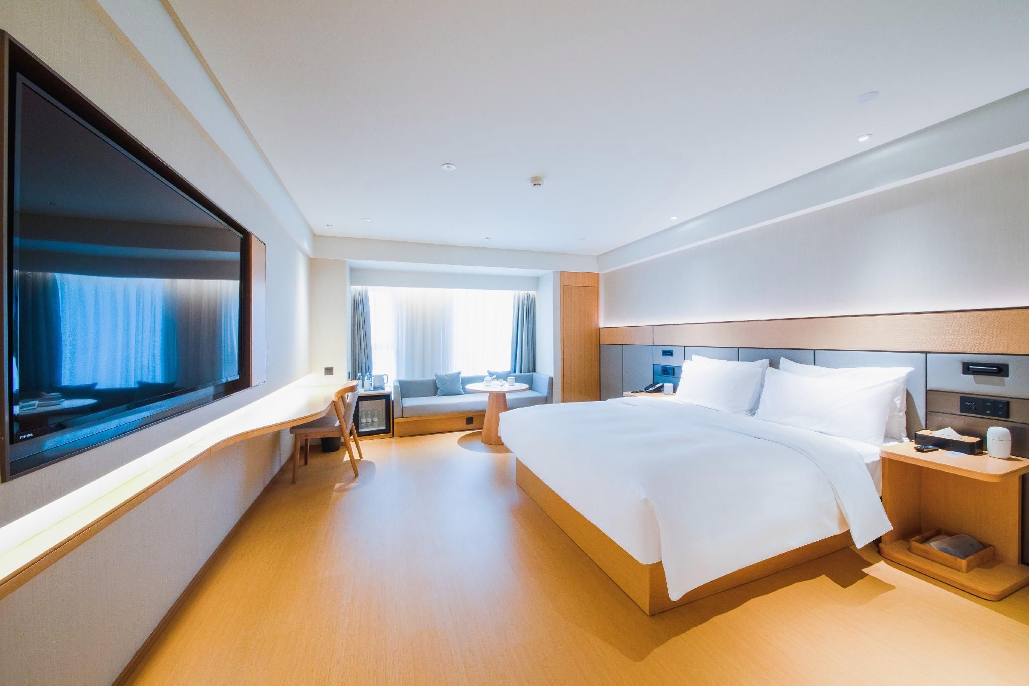 Business Queen Bed Room