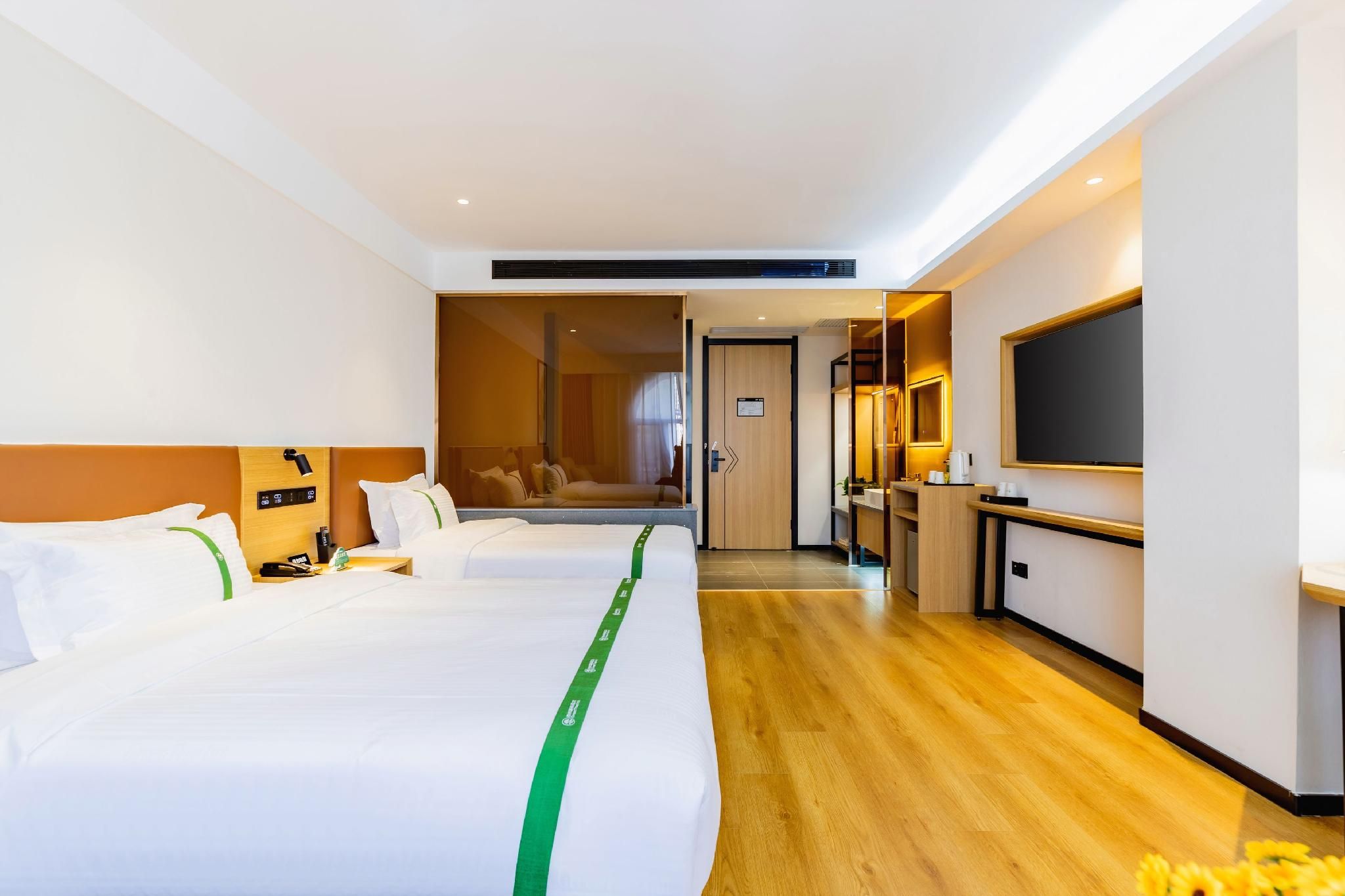 2 Bed Twin Superior Room