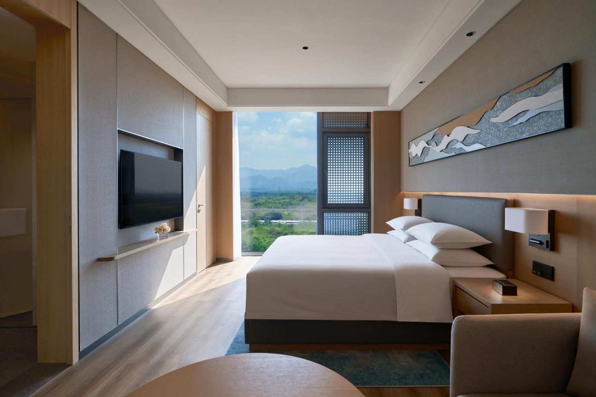 King Bed (with sofa bed)
