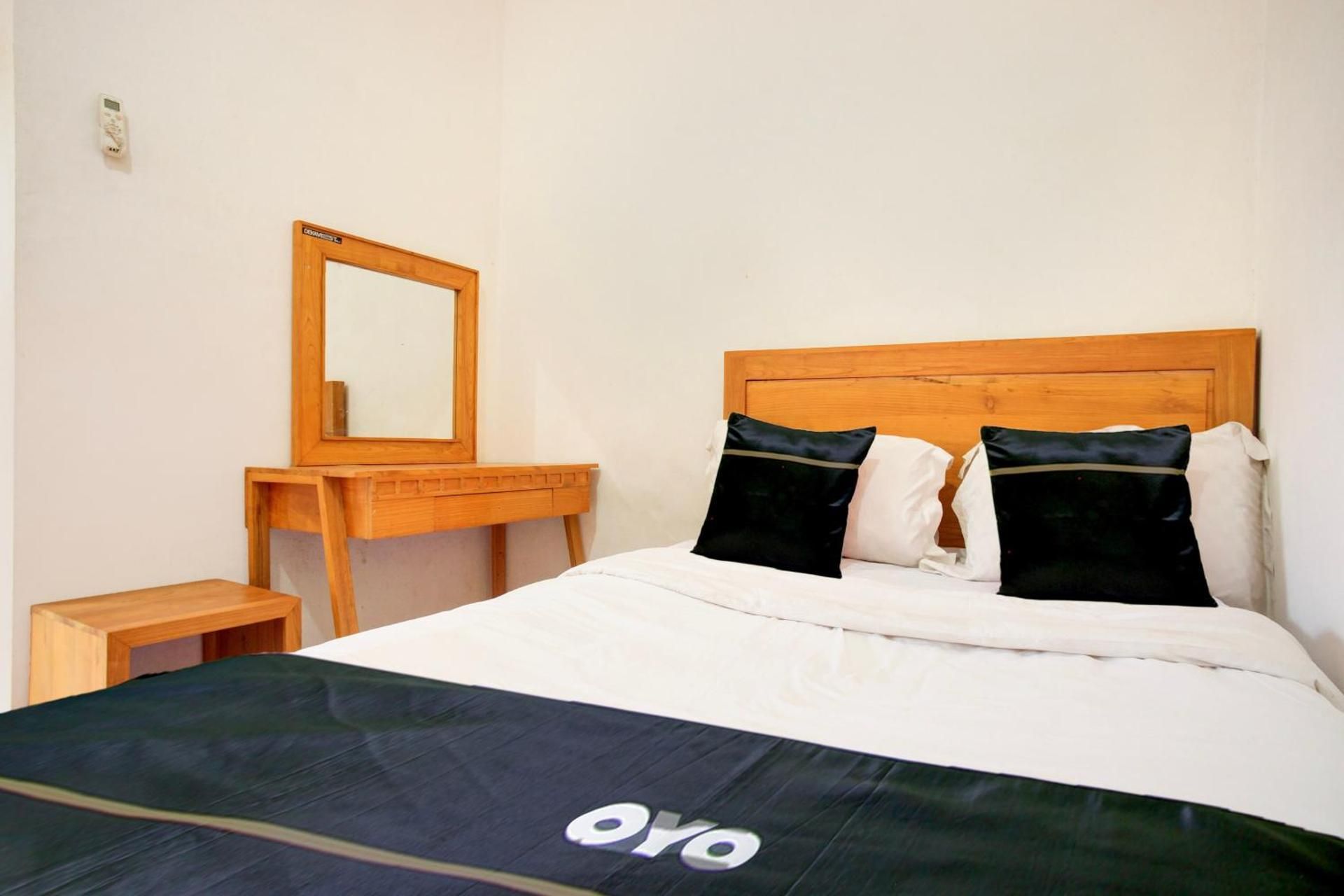 OYO 94690 Twin Kostel Standard Double 3