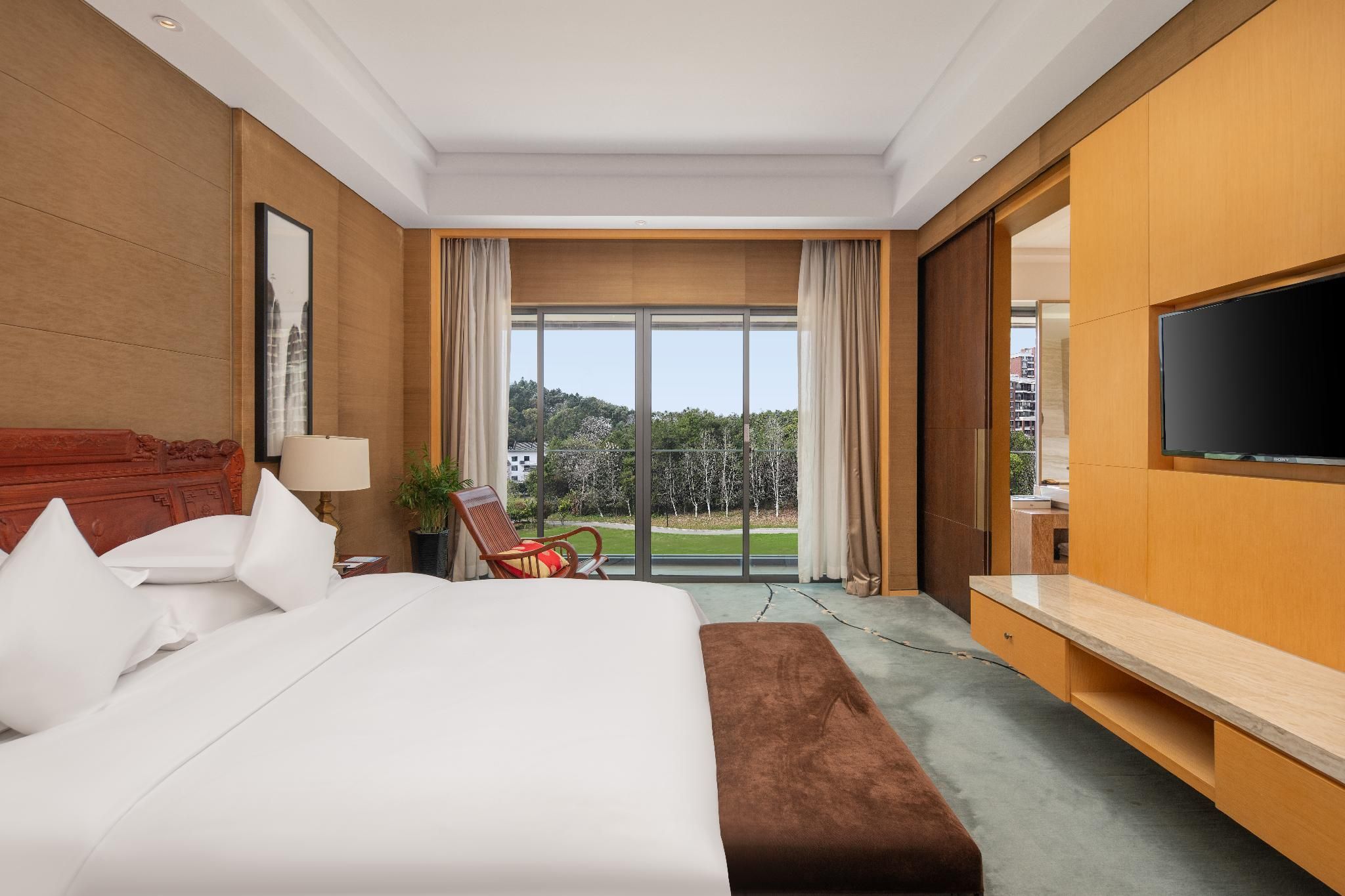 Privilege Suite with Balcony