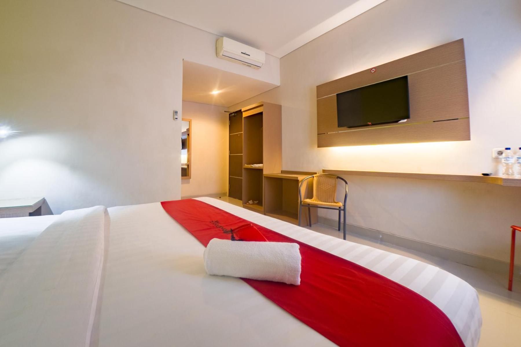 Budget Hotel Ambon Standard Suite 3