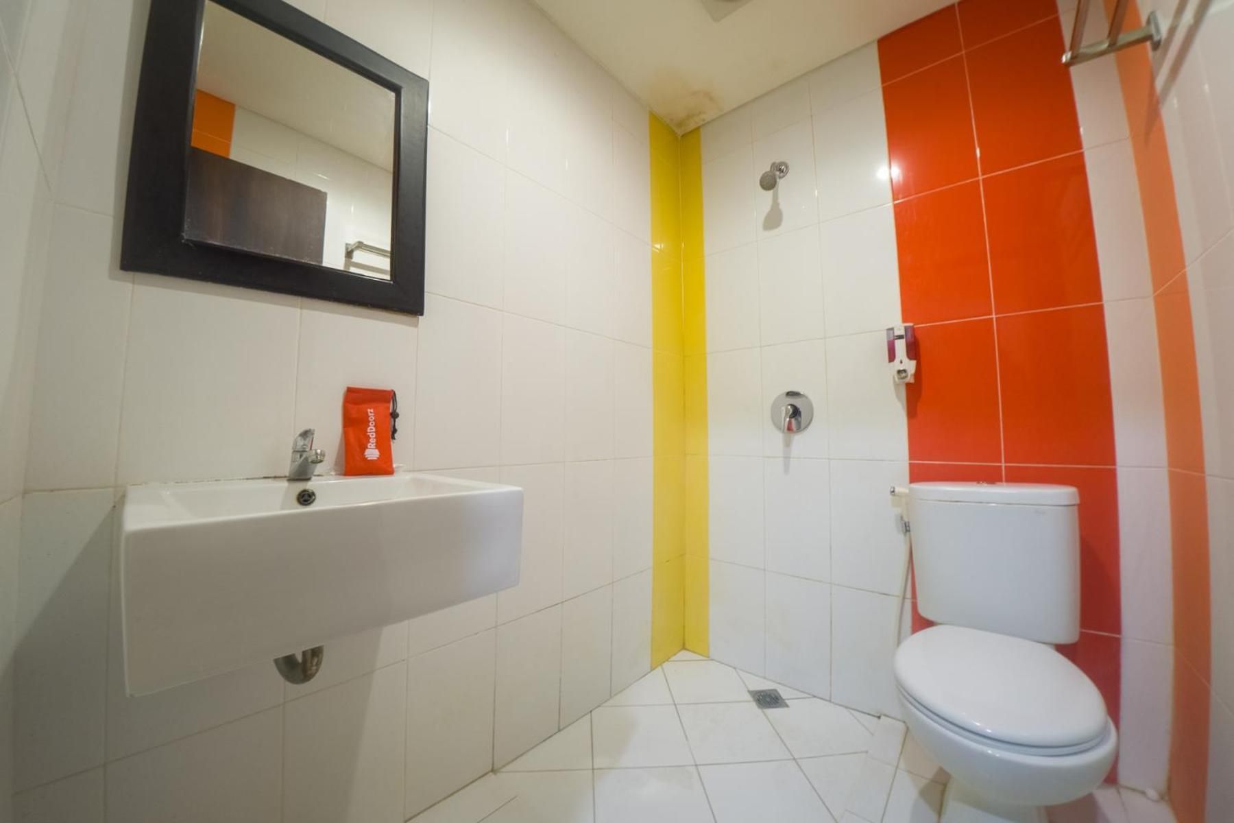 Budget Hotel Ambon Standard Suite 2