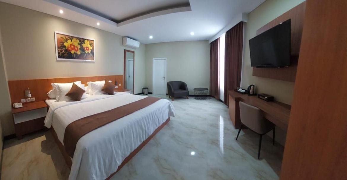GRAND AVIRA HOTEL AMBON Suite Room