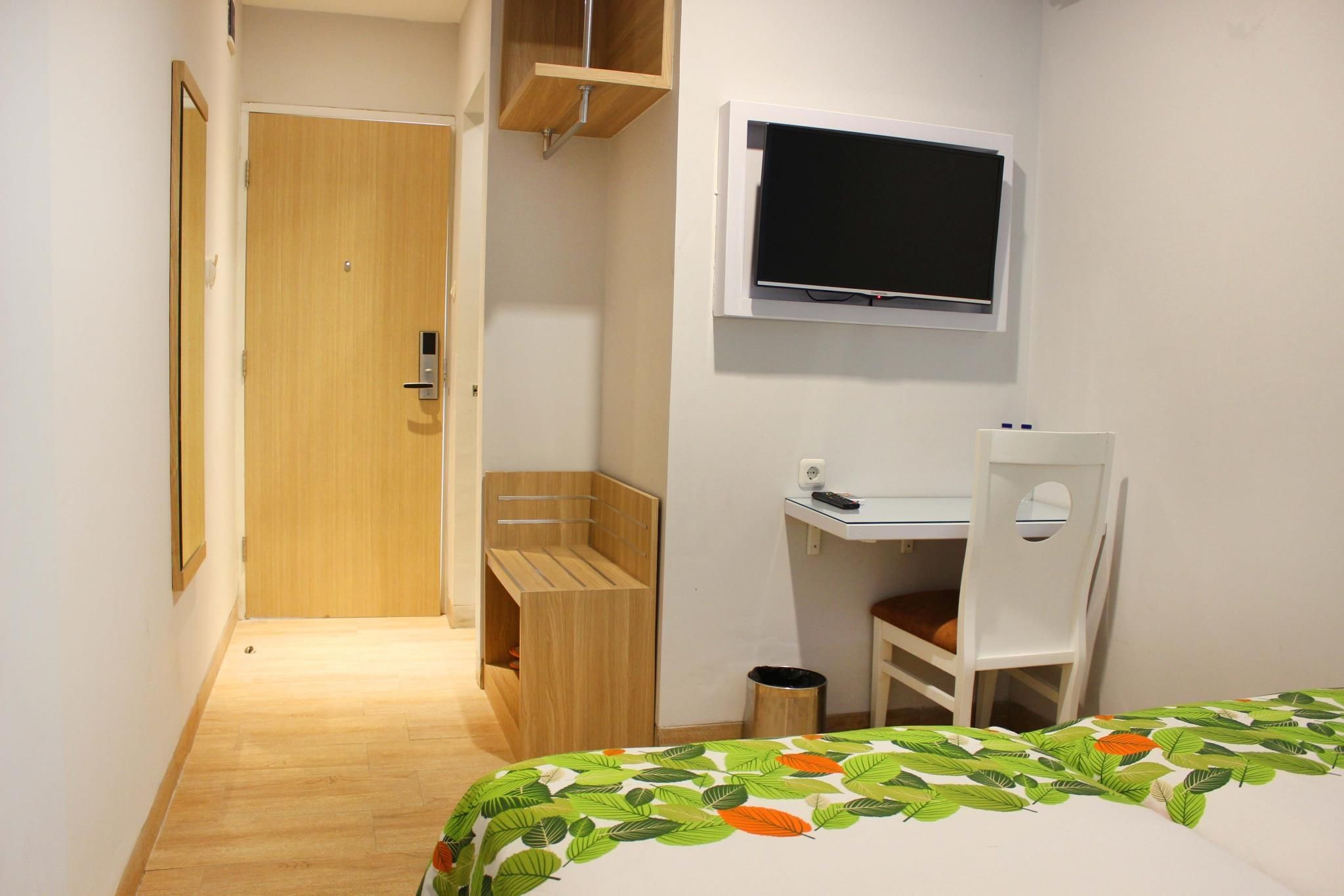 Stori Hotel Ambon Double Room 3