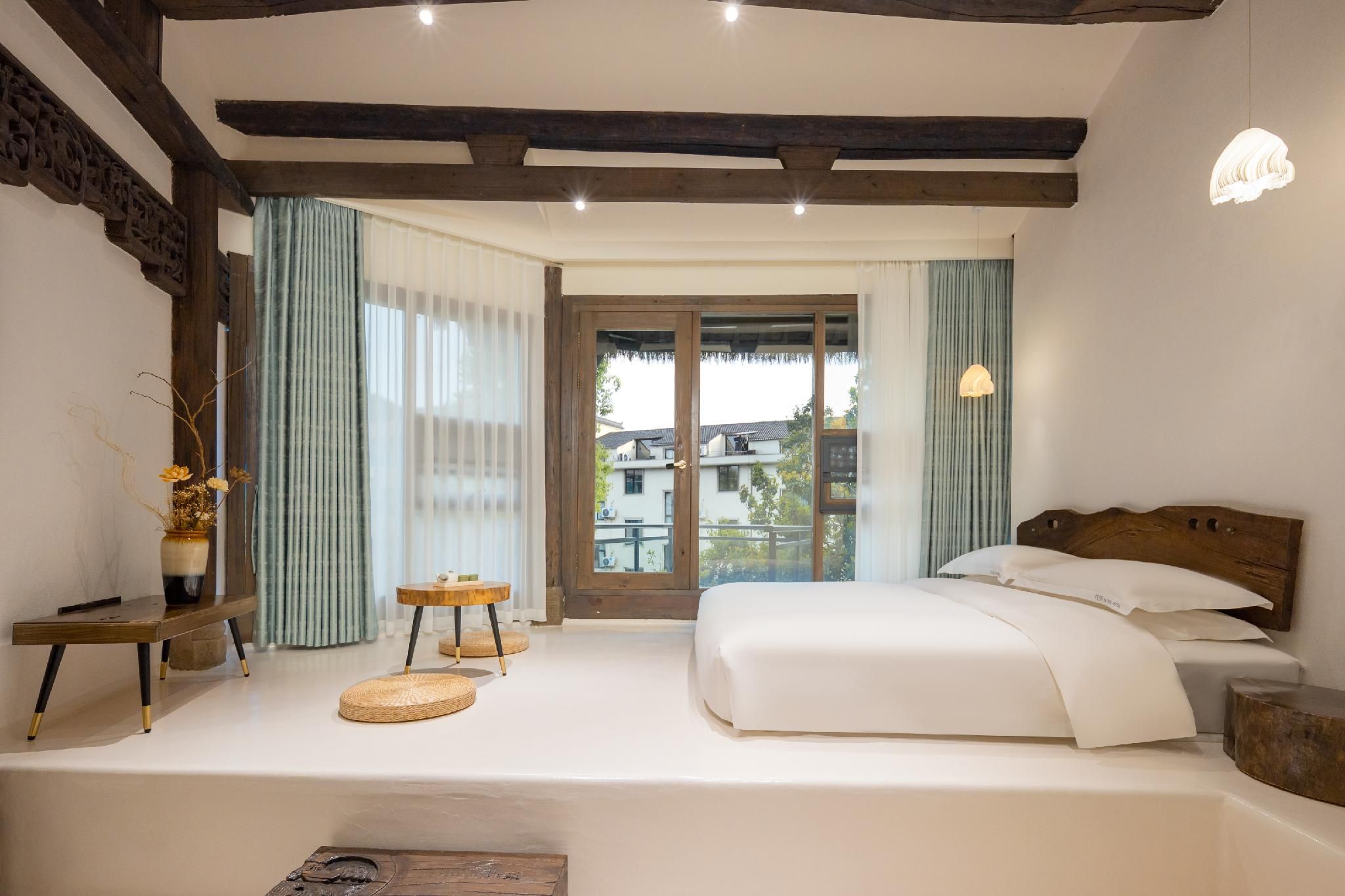 Floral Luxury Hengdian Xindi B&B Tatami Room