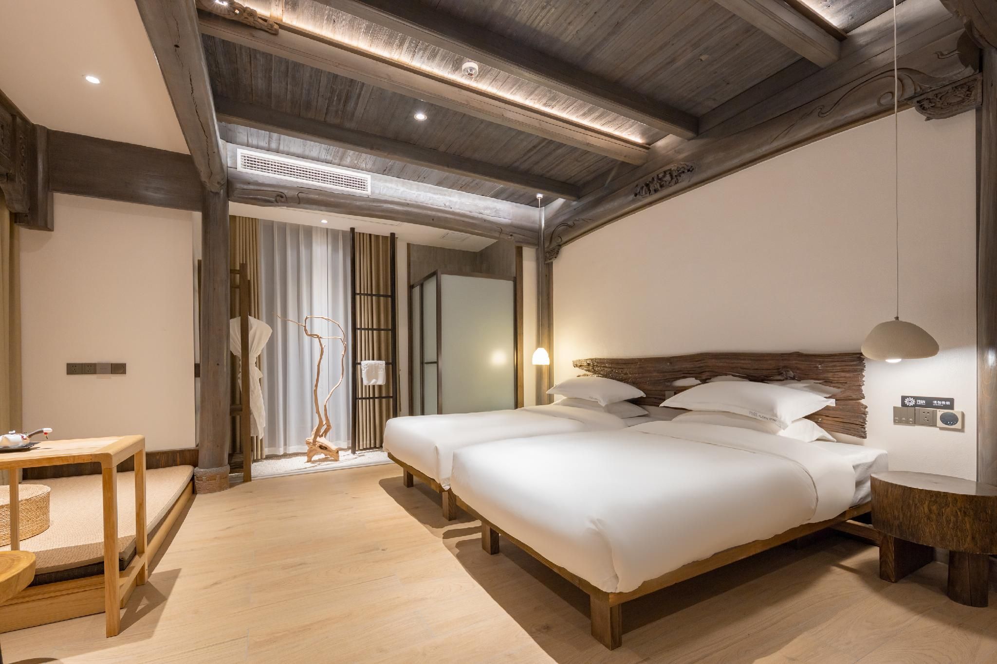 Floral Luxury Hengdian Xindi B&B Guest Room - Twin Beds