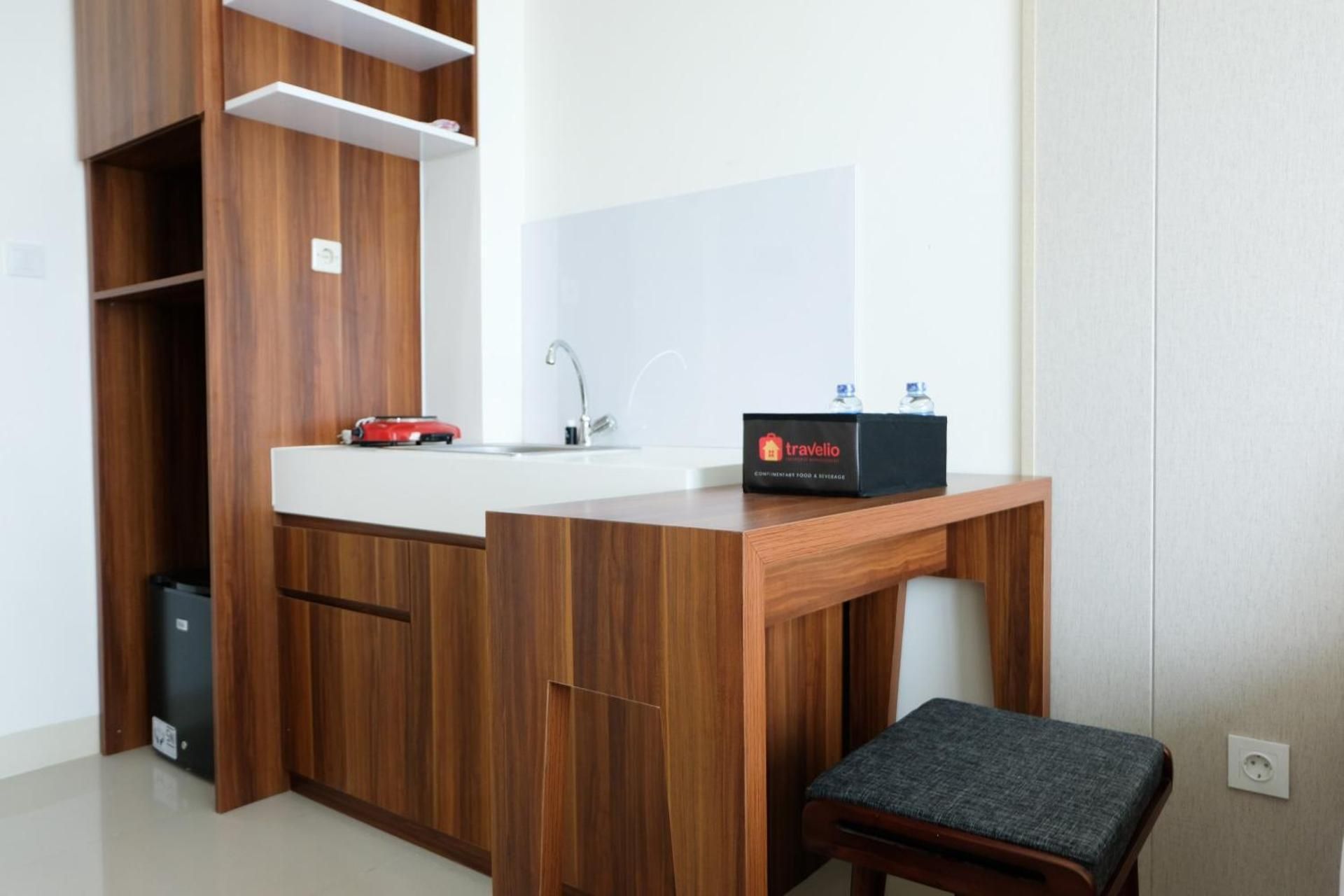 Studio Apartment