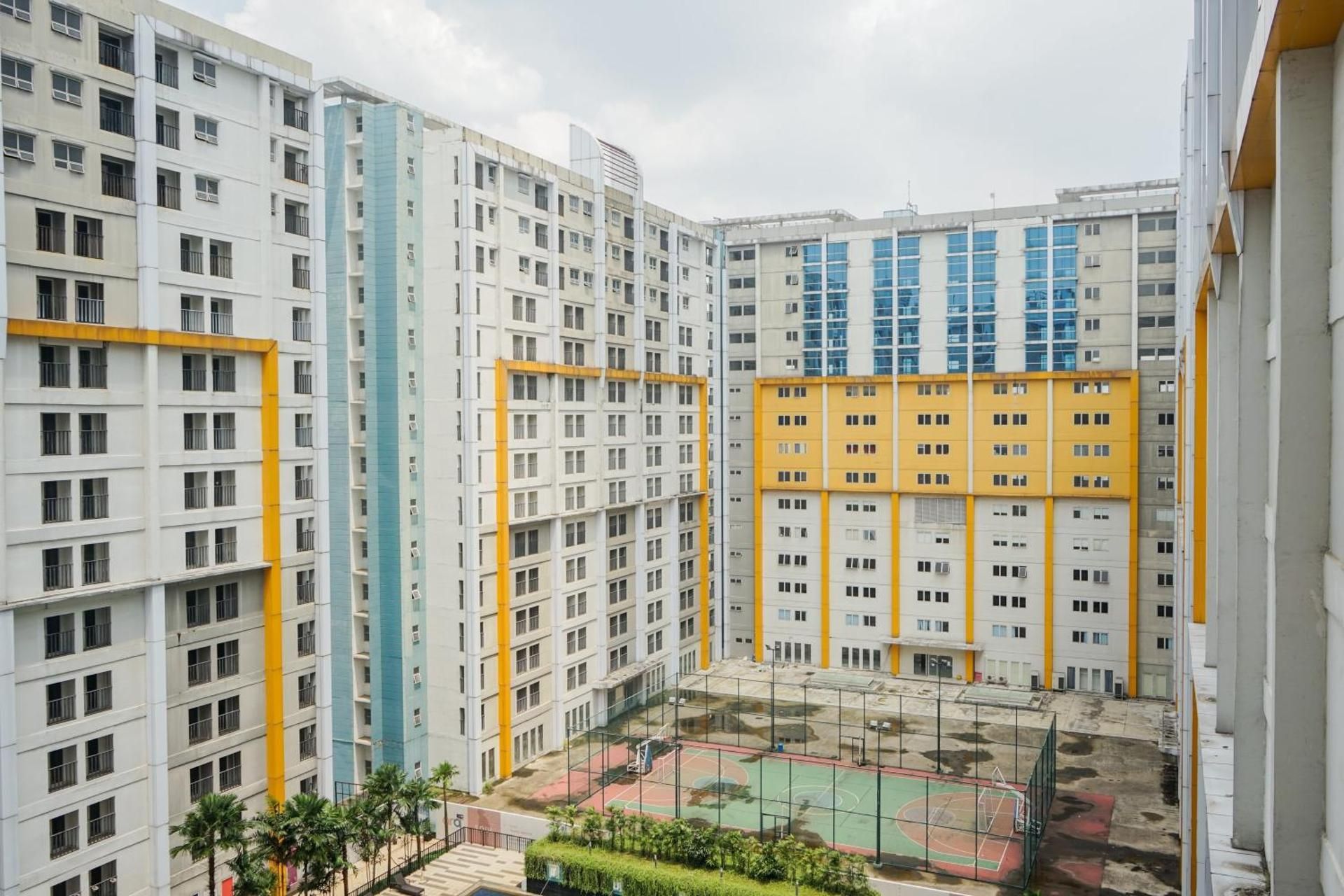 Simply Studio Paramount Skyline Apt By Travelio