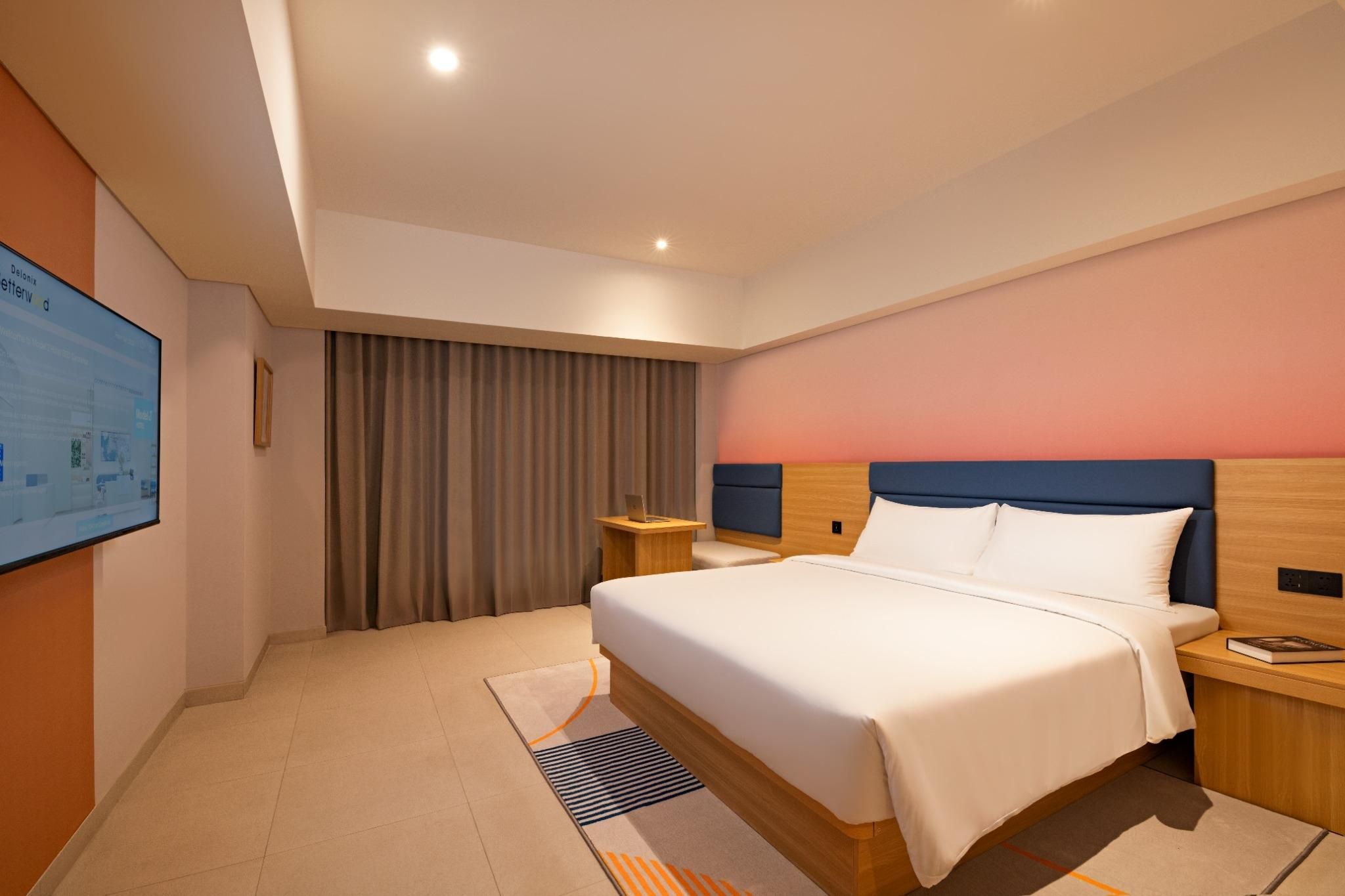 Model J Hotel BSD Carstensz Superior King 2