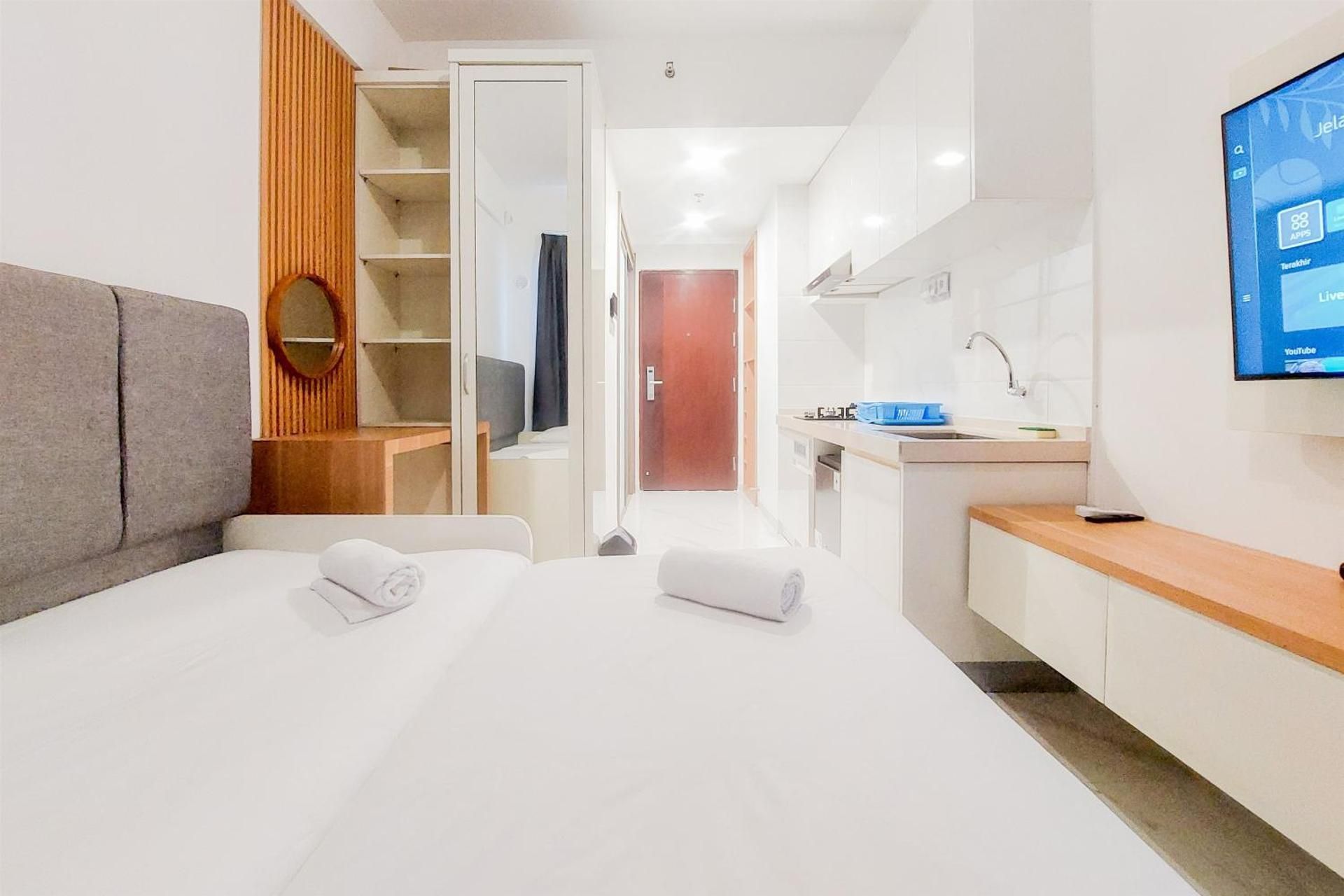 Studio Apartment