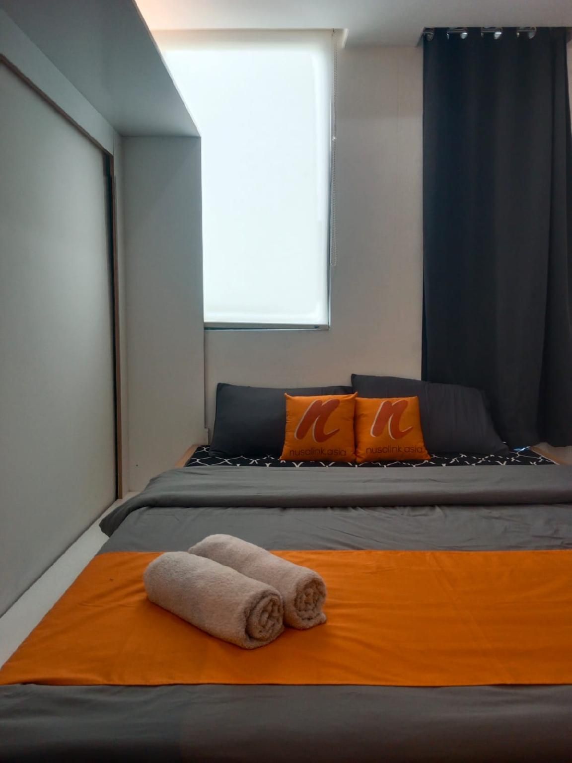 Studio Room
