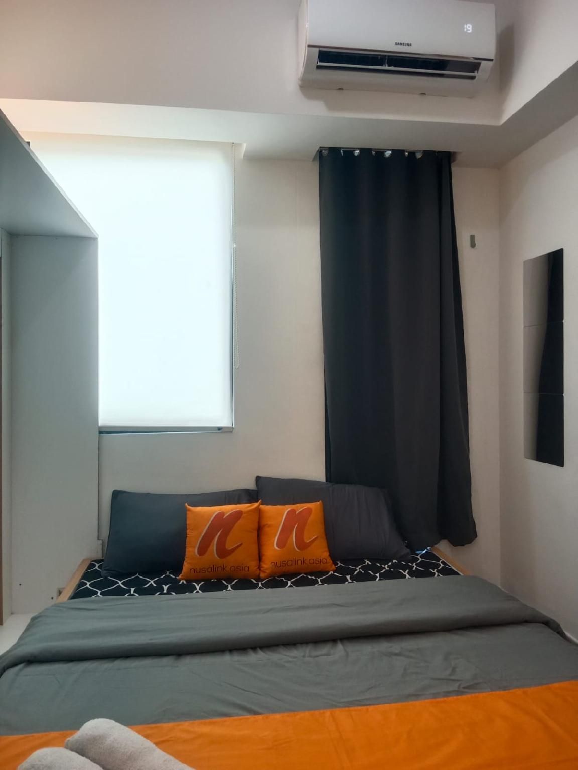 Studio Room