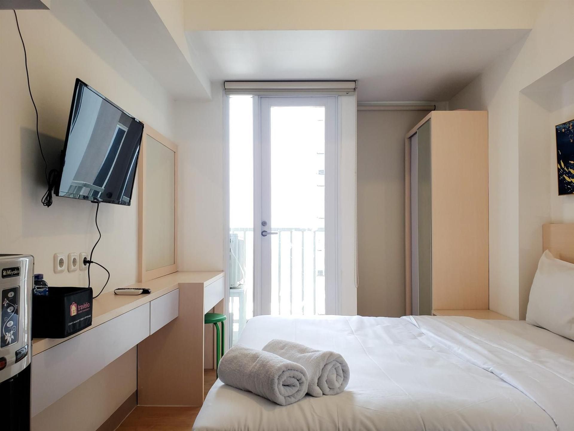 Studio Apartment