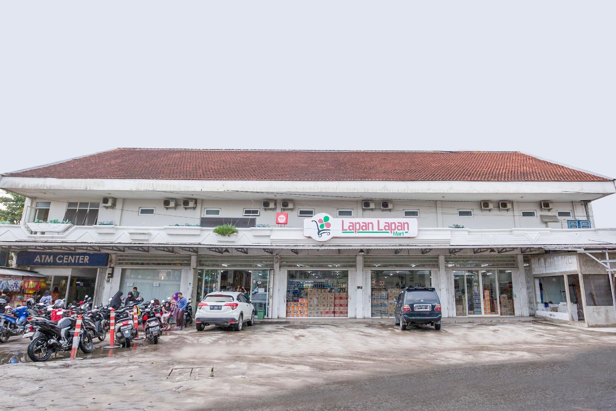 Dancenter Lapan Lapan