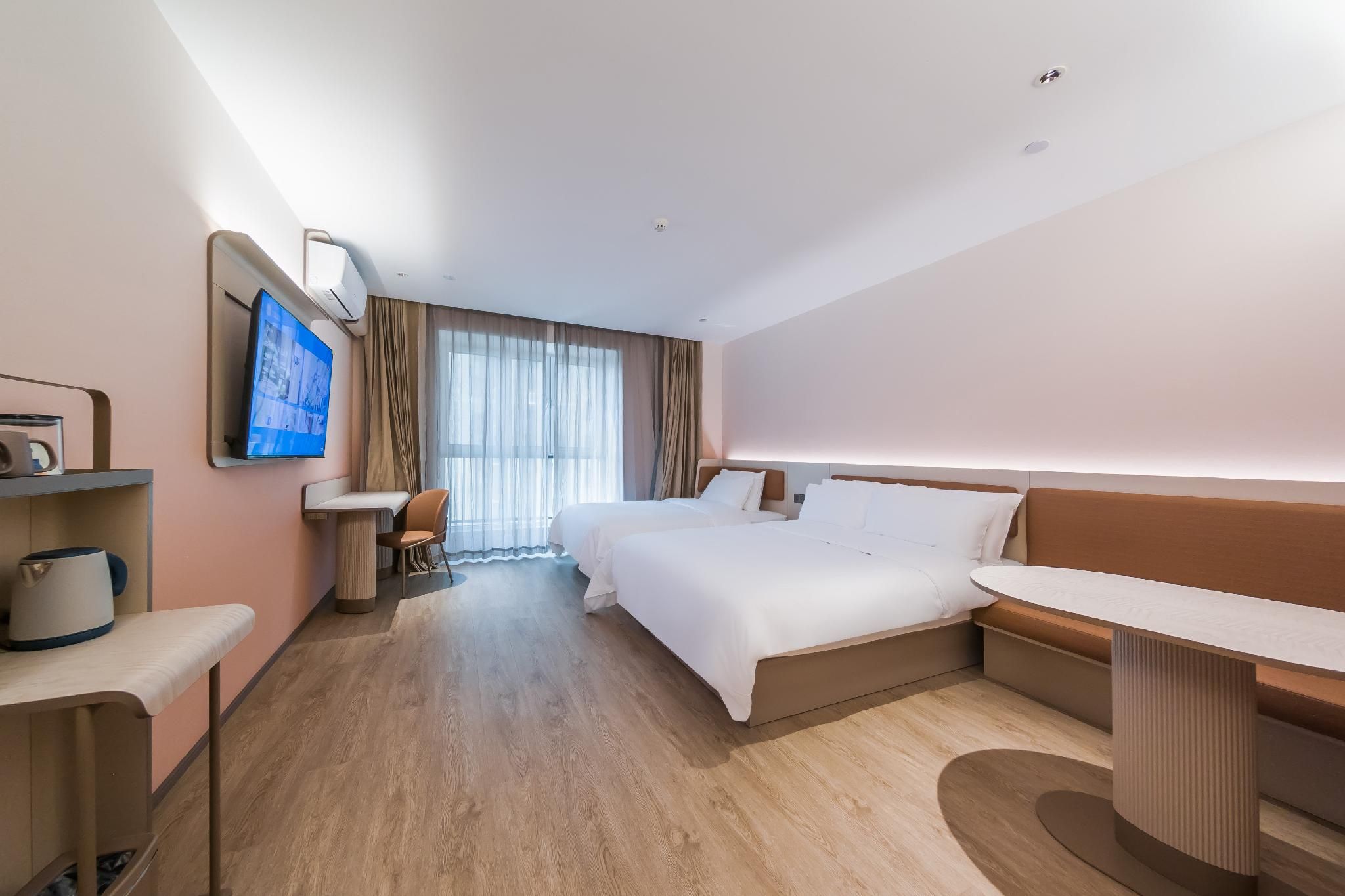Huazhu - Family Room