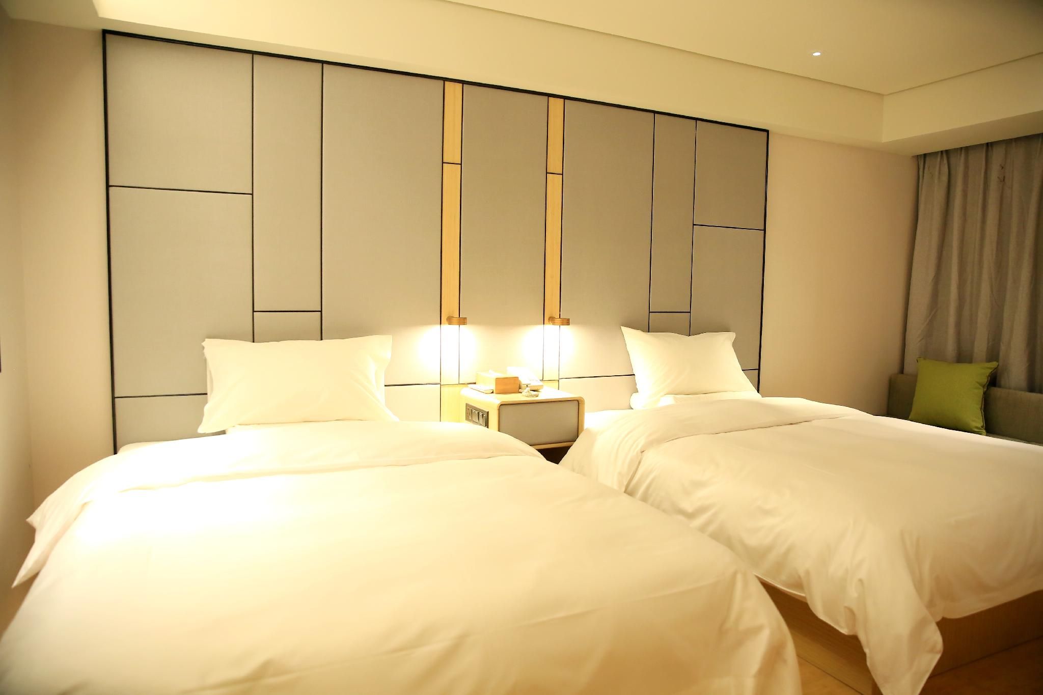 Twin Business Room