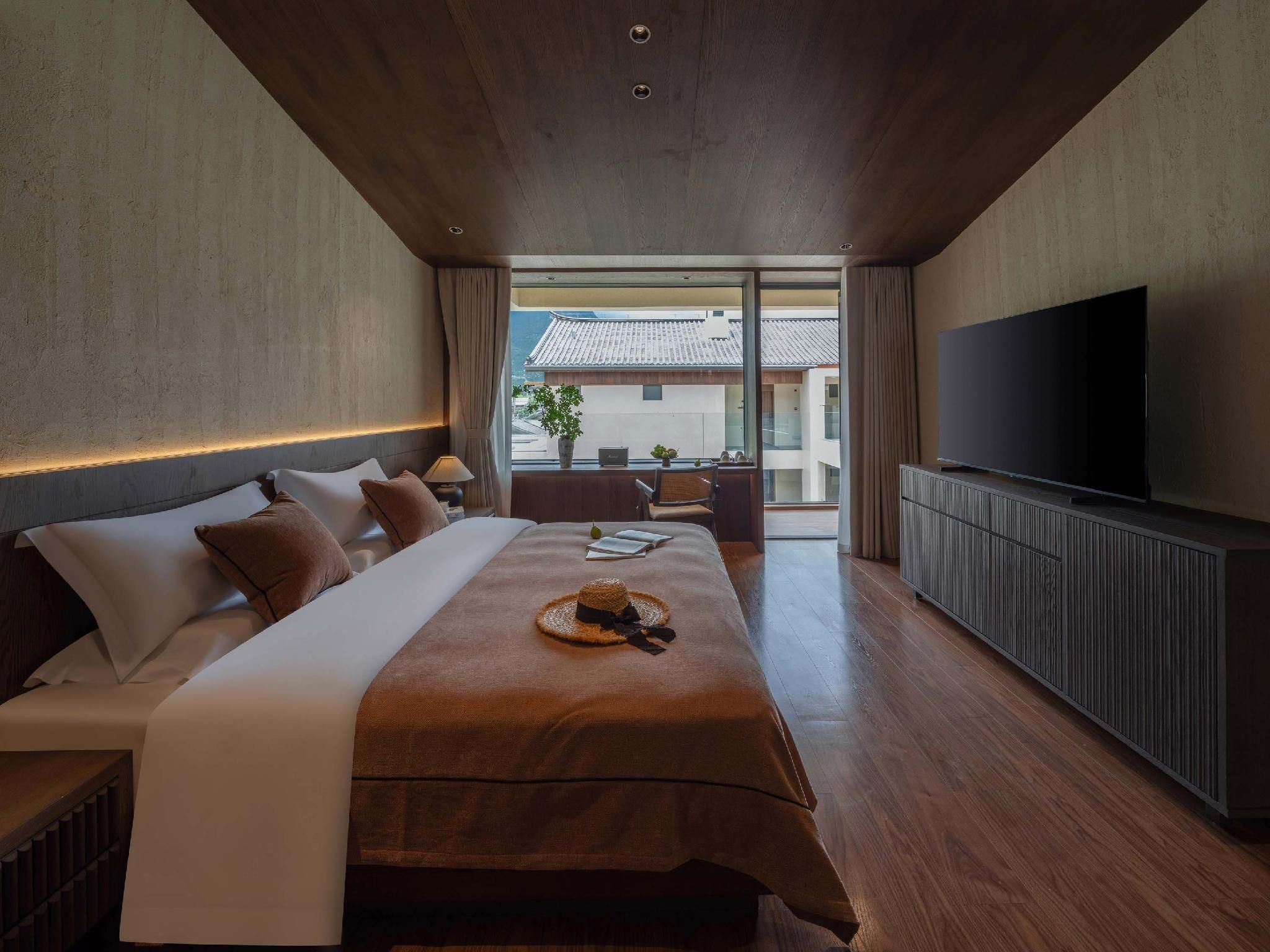 Mountain View Double Room with Balcony