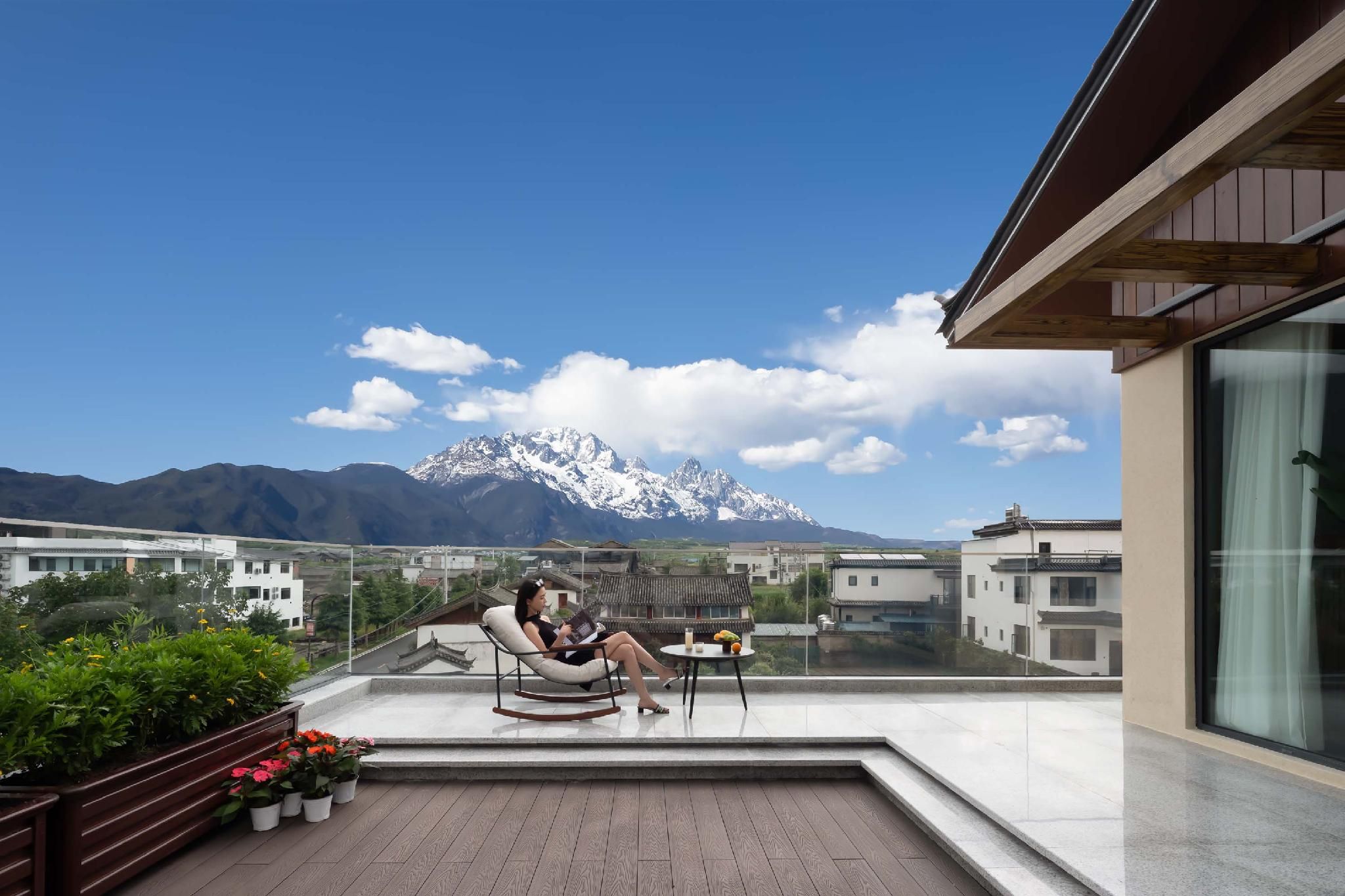 Mountain View Suite Queen