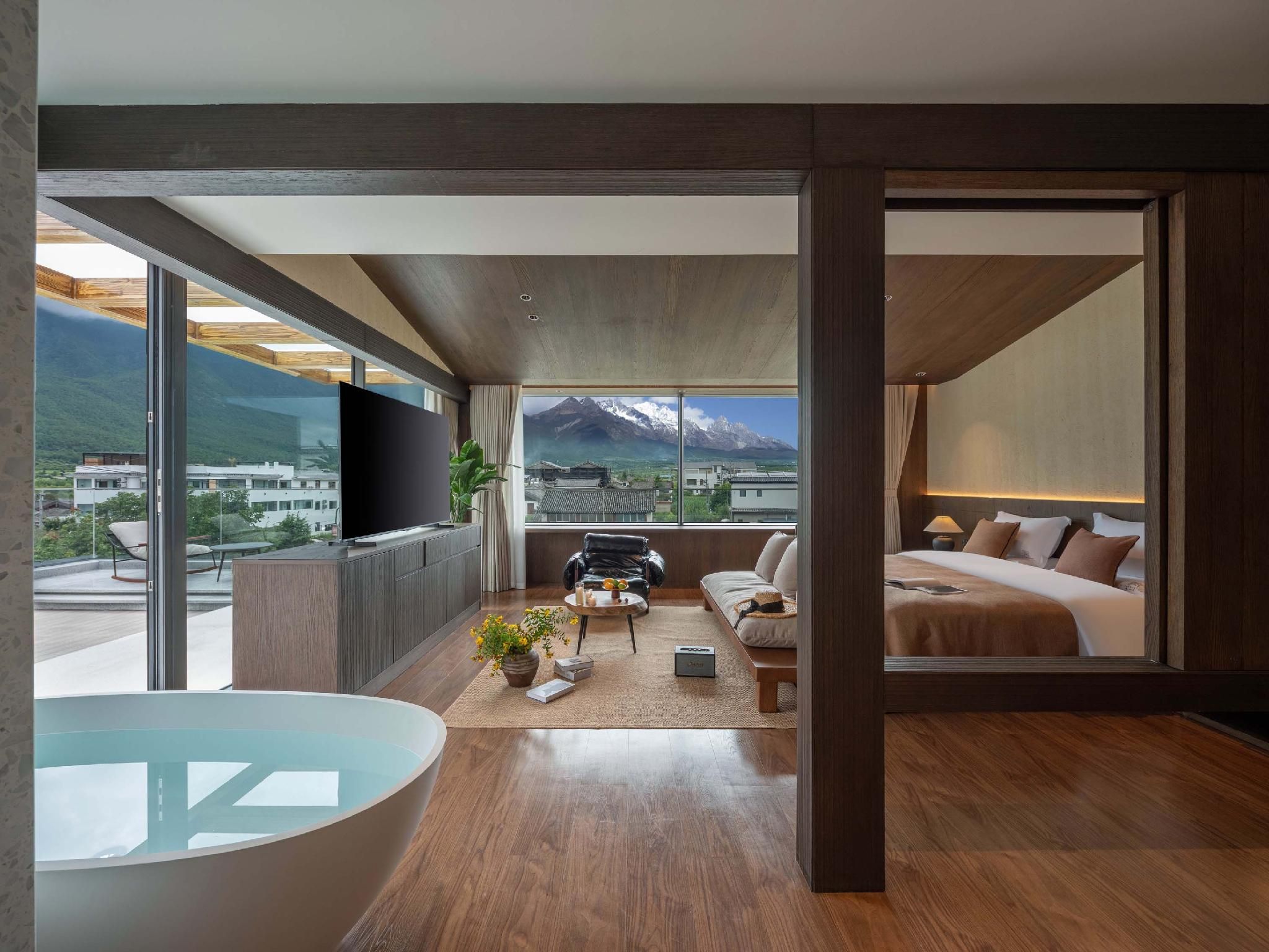 Mountain View Suite Queen