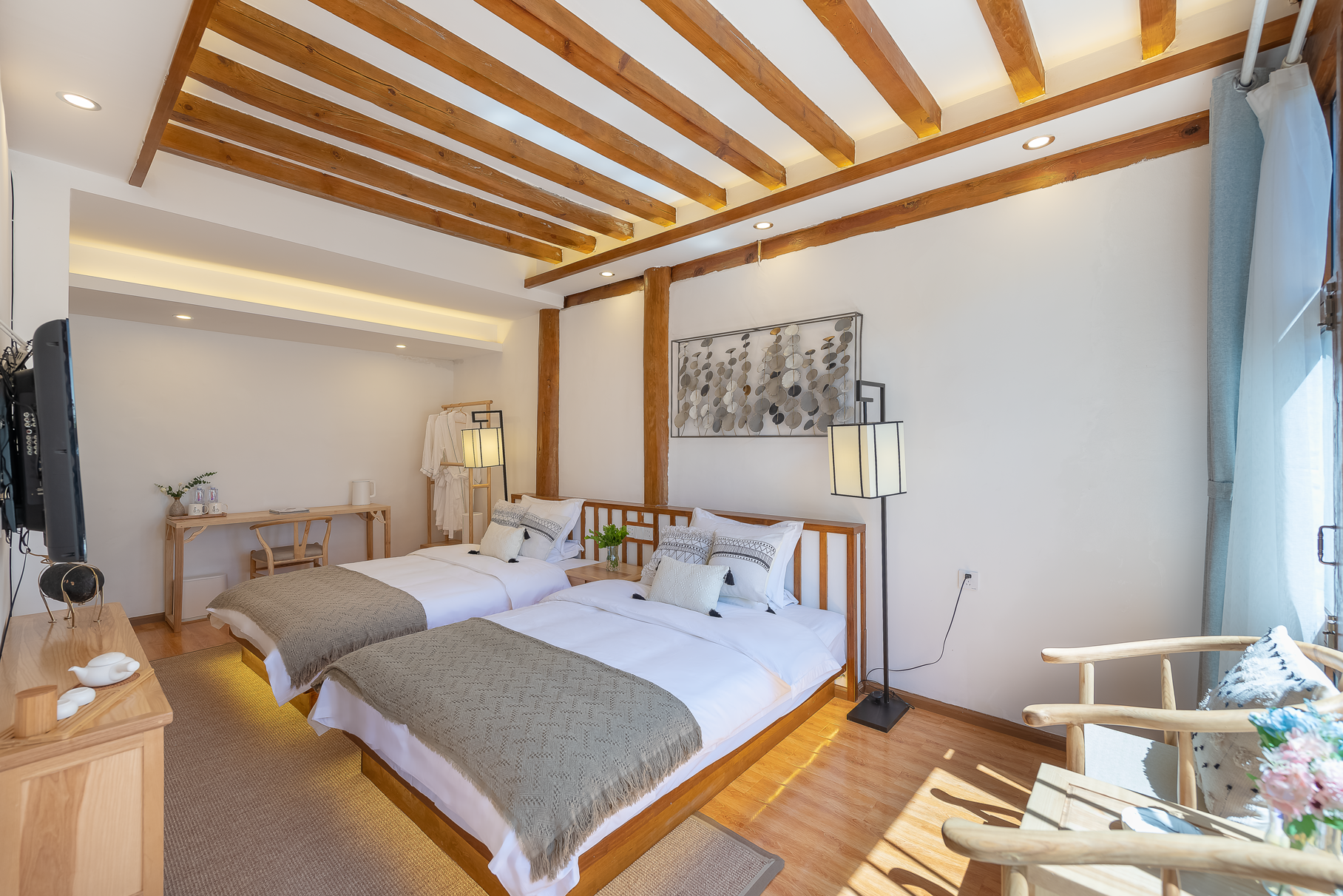 Deluxe Twin Bed Room