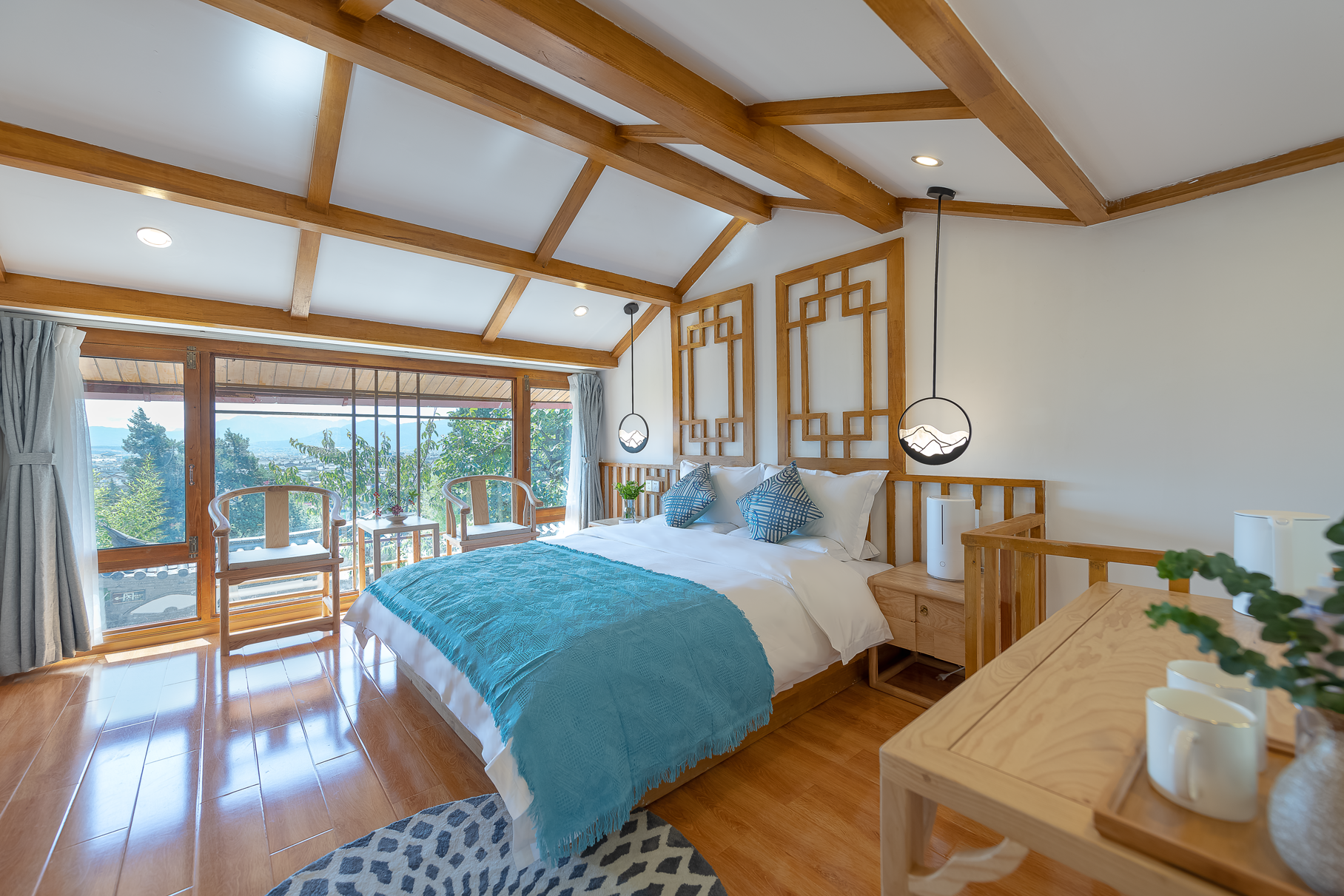 Deluxe Duplex Suite