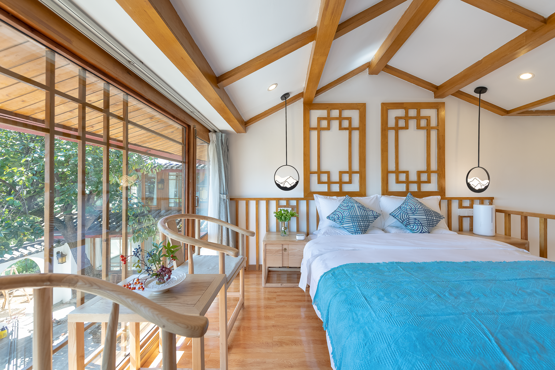 Deluxe Duplex Suite