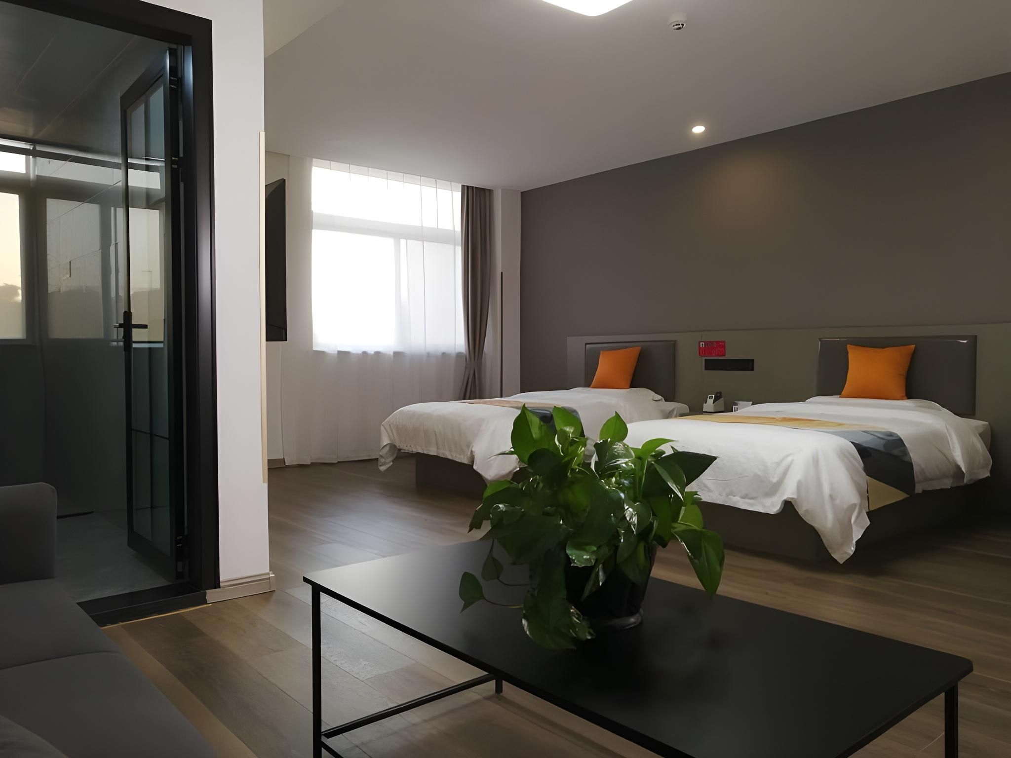 Twin Business Room