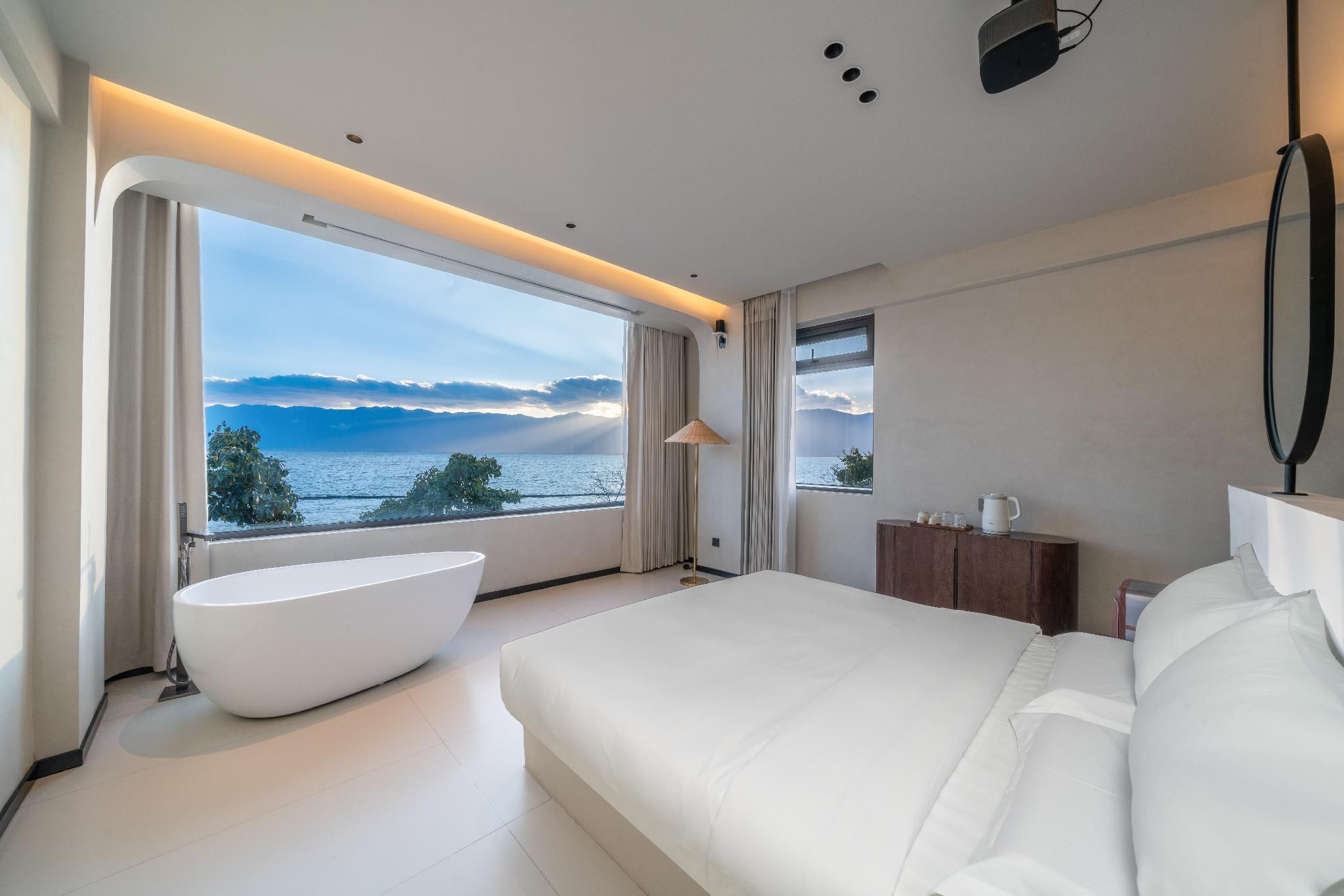 Ocean View King