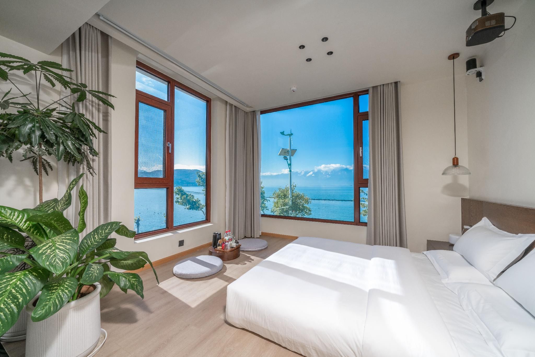 Ocean View Suite with 2 Queen Beds