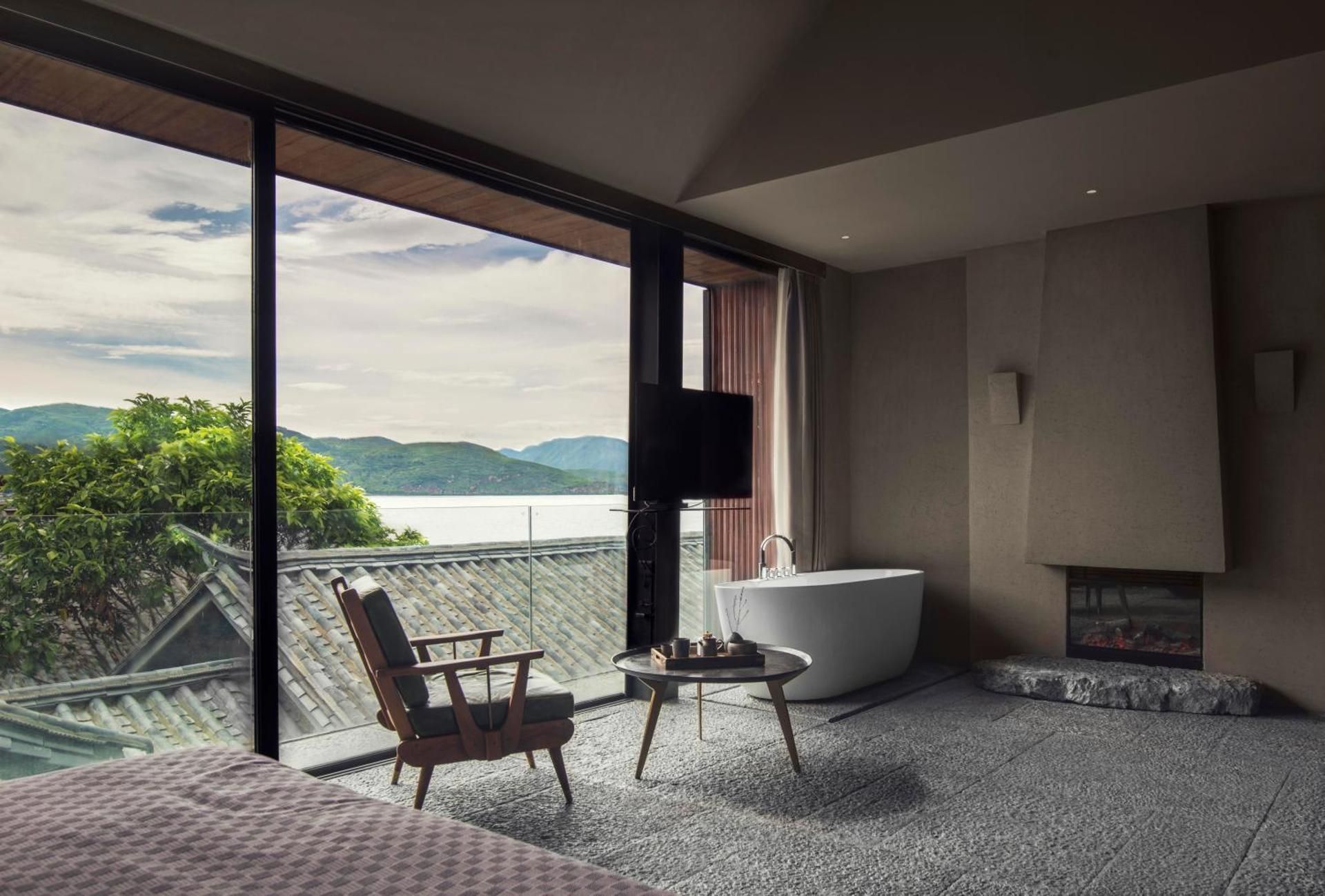 Quiet Time Elegant King Room
