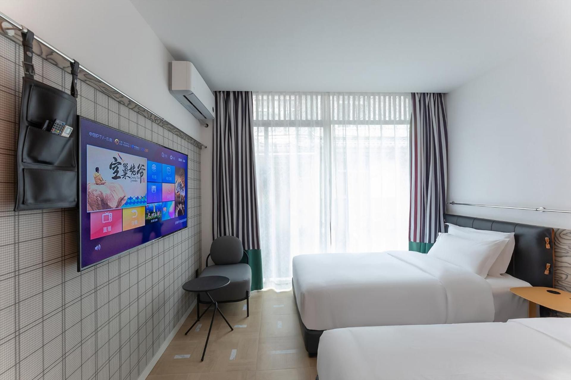 Twin Room with View