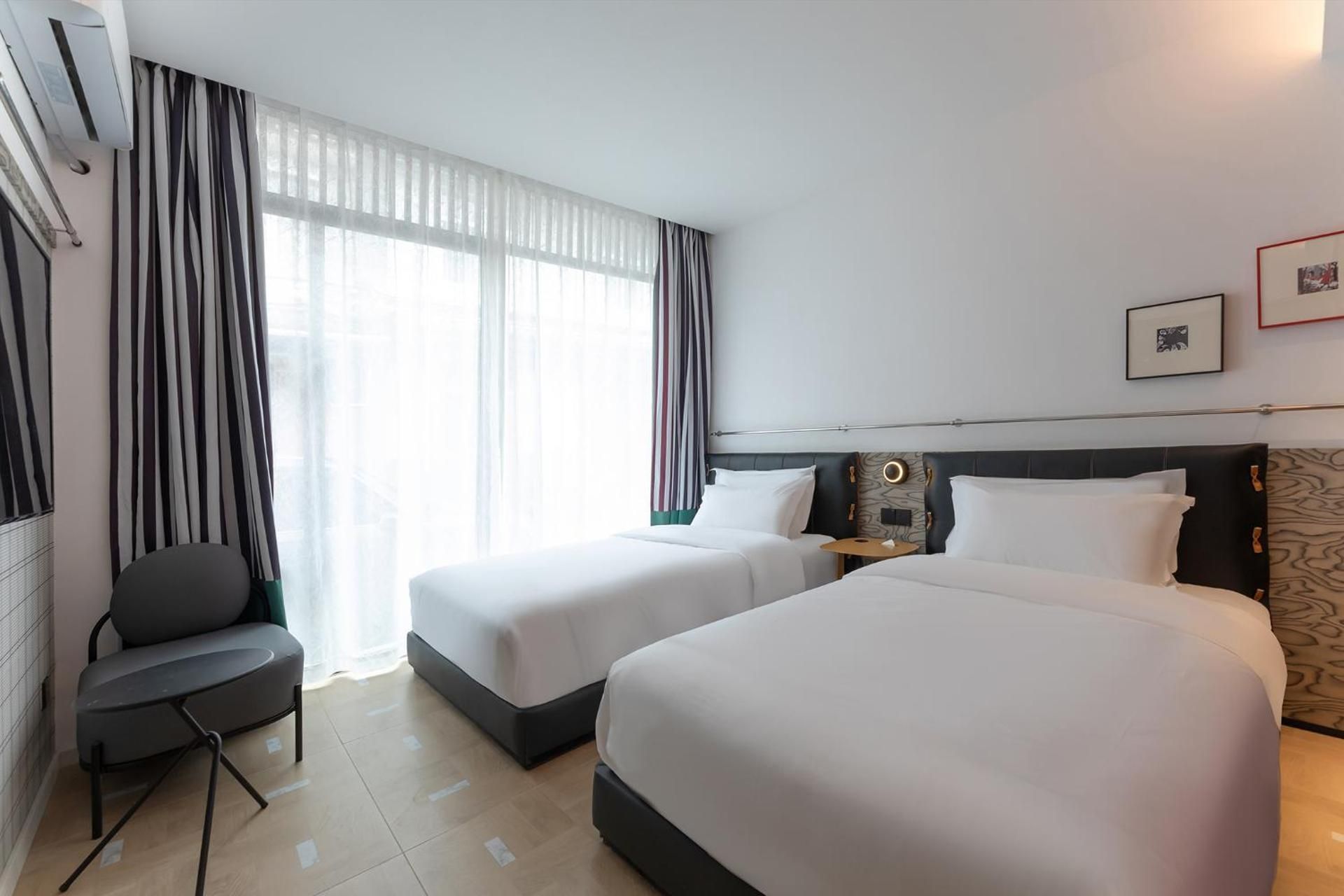 Twin Room with View