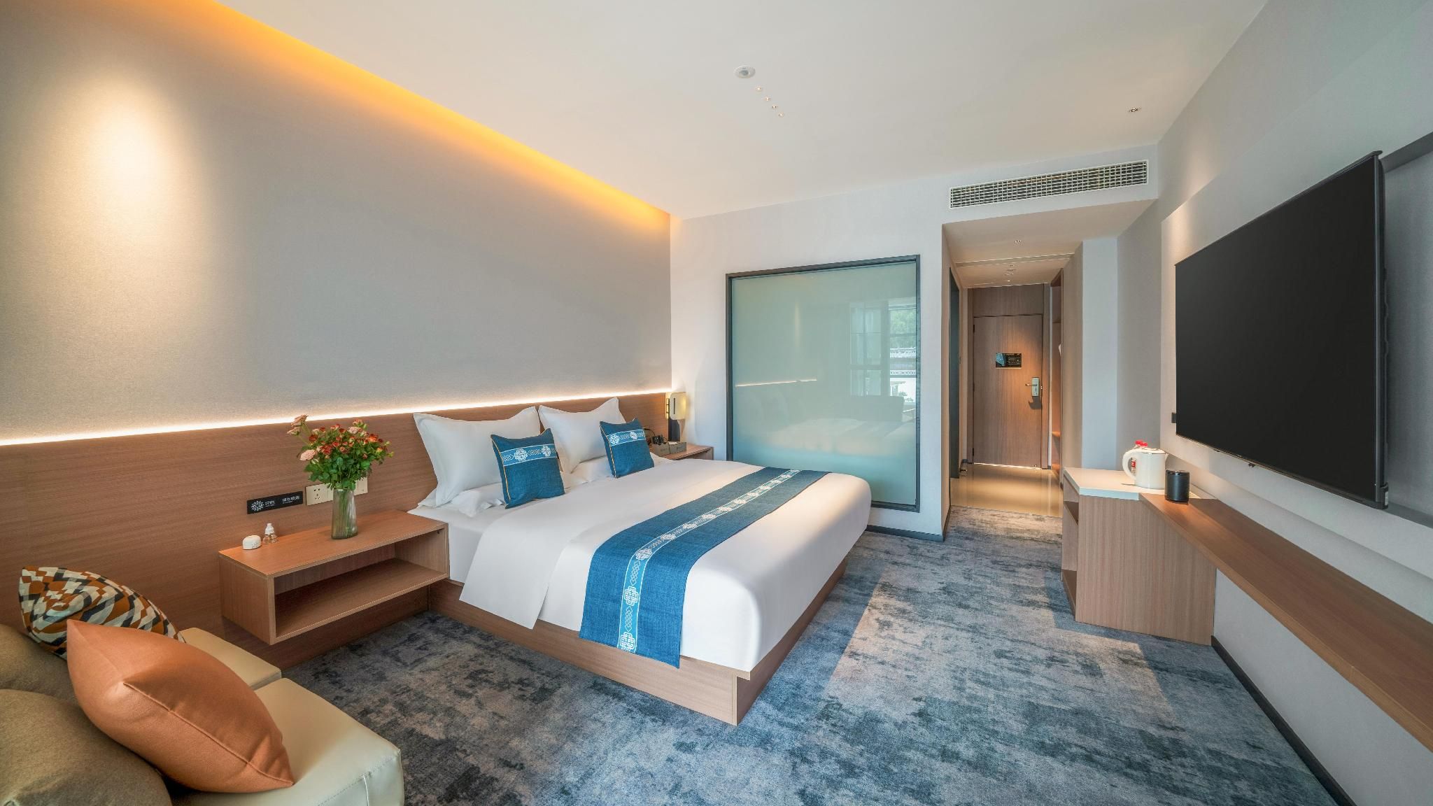 Double Room with Balcony and View