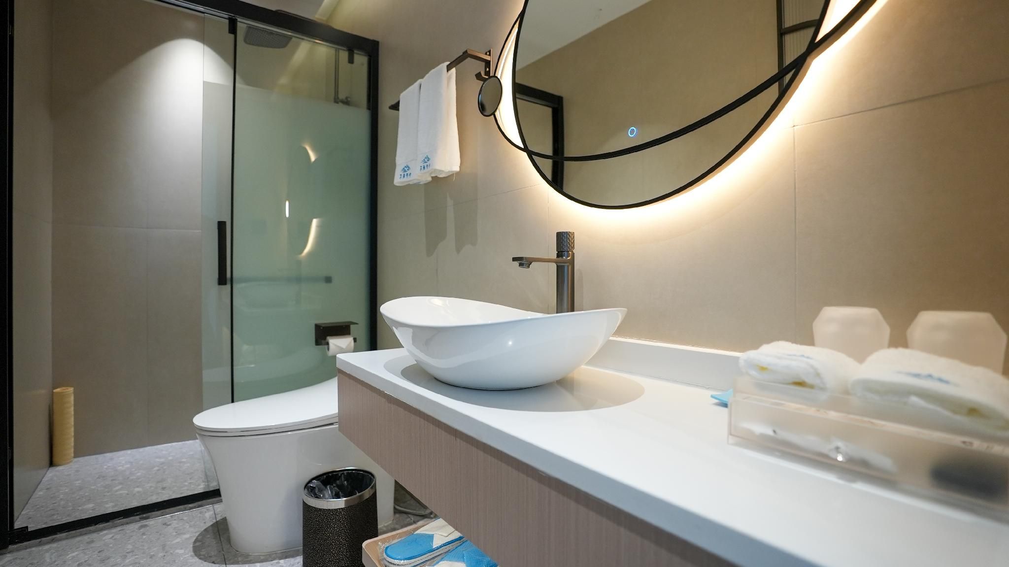 Ocean View Queen Room