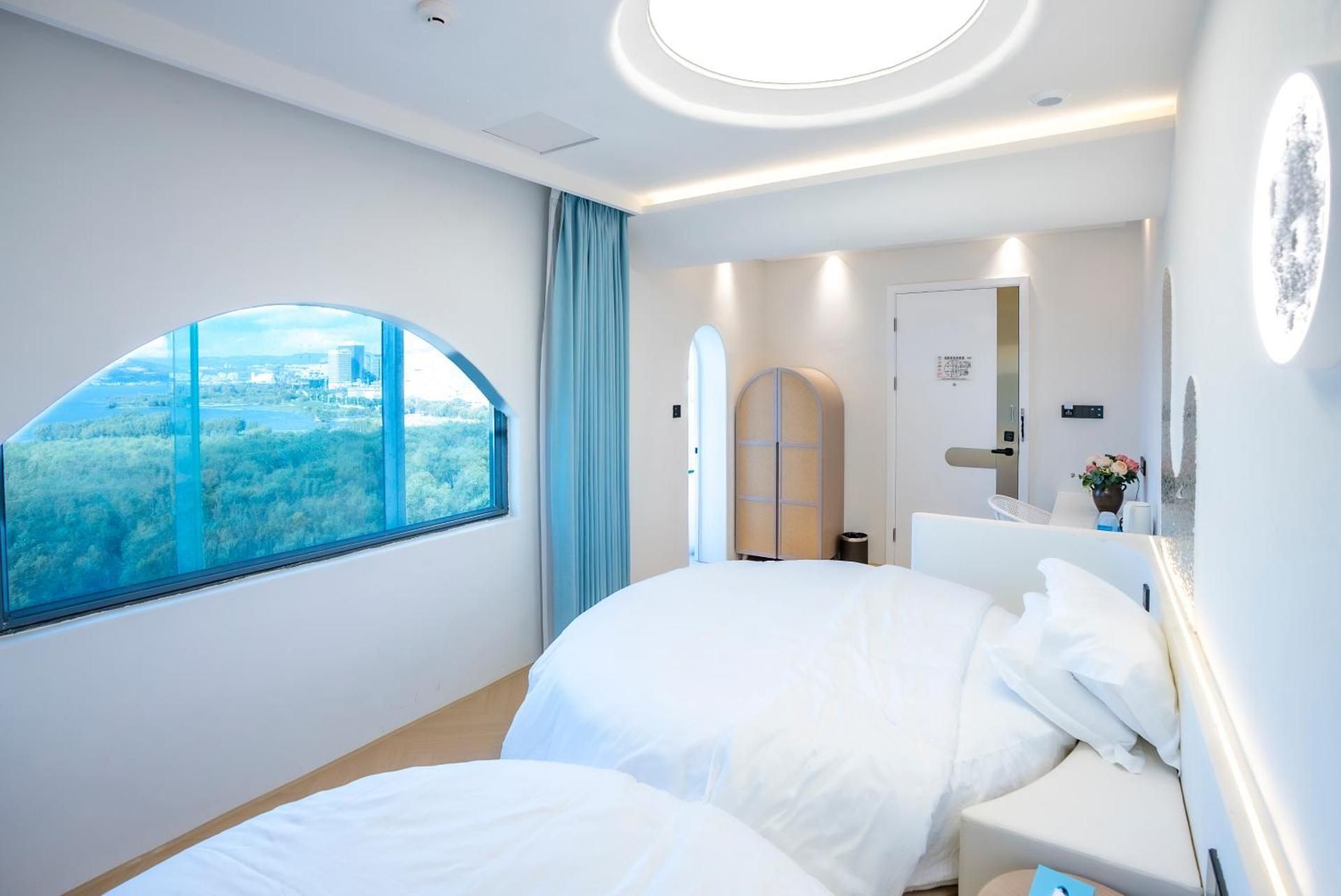 Small Twin Room