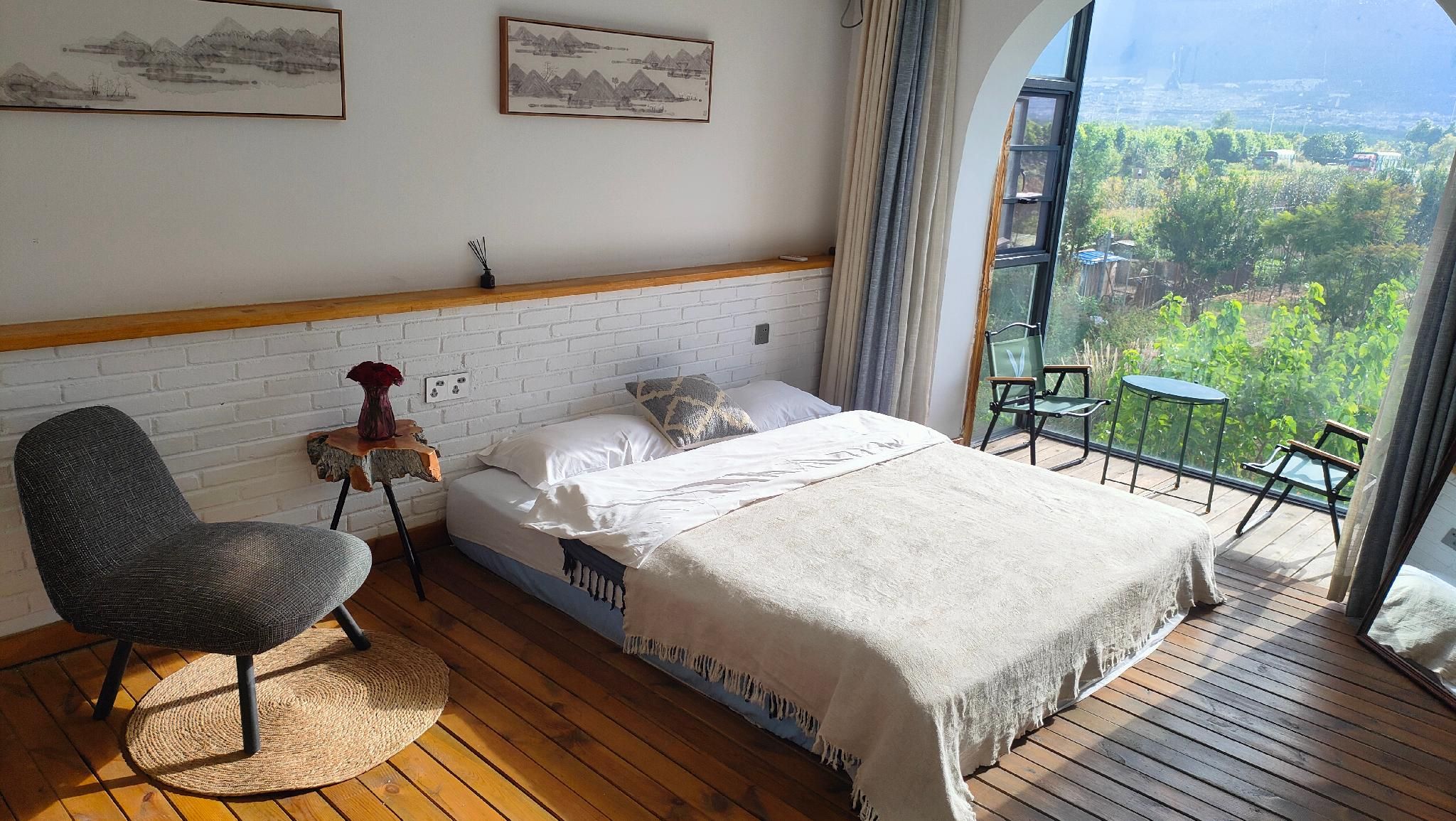 King Suite Room