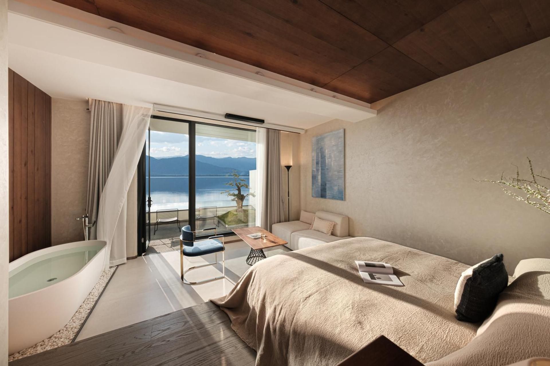 Dali Puyu VILLA Cliff Seaview Hotel (Dali Airport Dali North Station) Queen Room